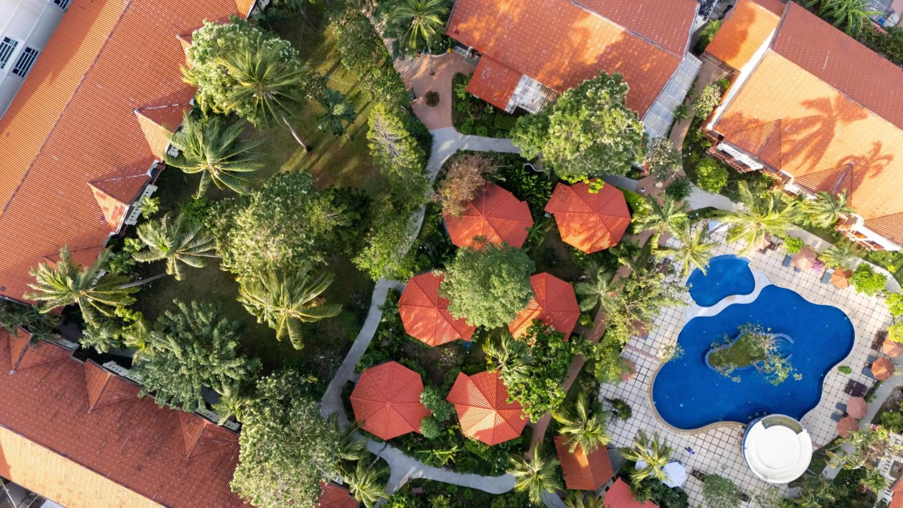 Bird&#x27;s eye view in Phuket Leelavadee Hua Ting Resort