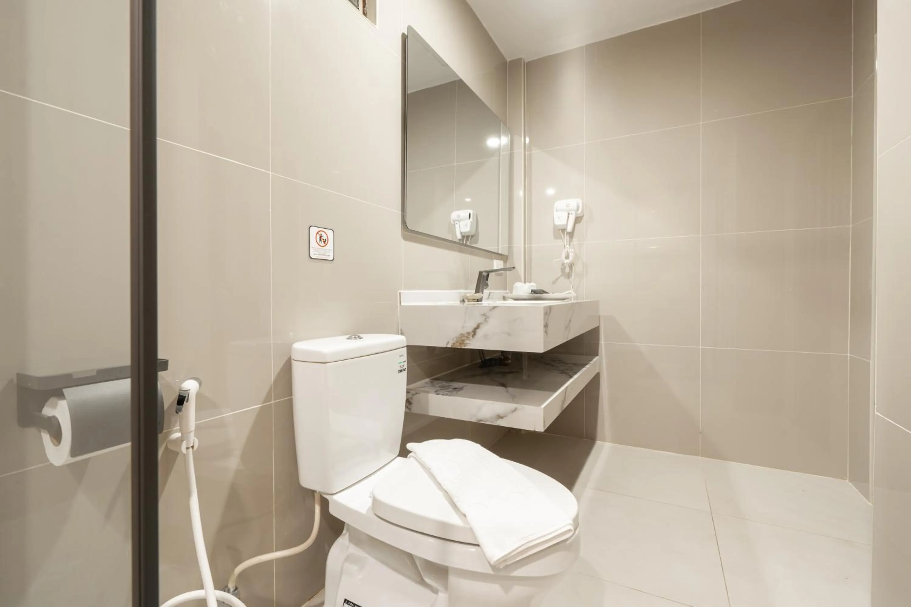 Toilet in Phuket Leelavadee Hua Ting Resort