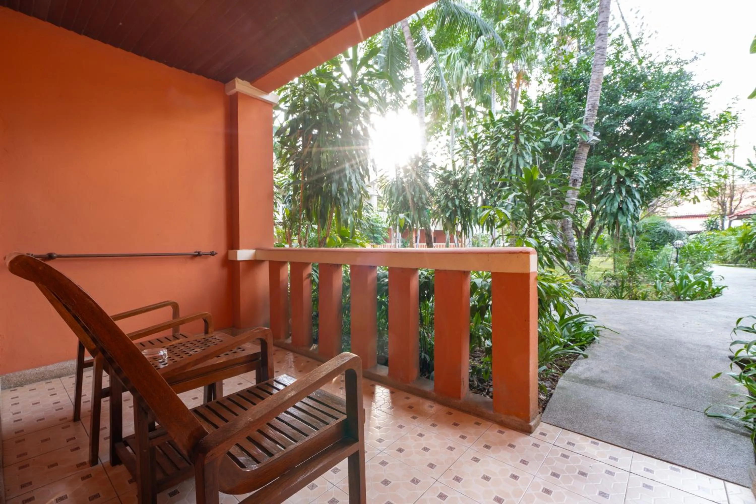 Garden in Phuket Leelavadee Hua Ting Resort