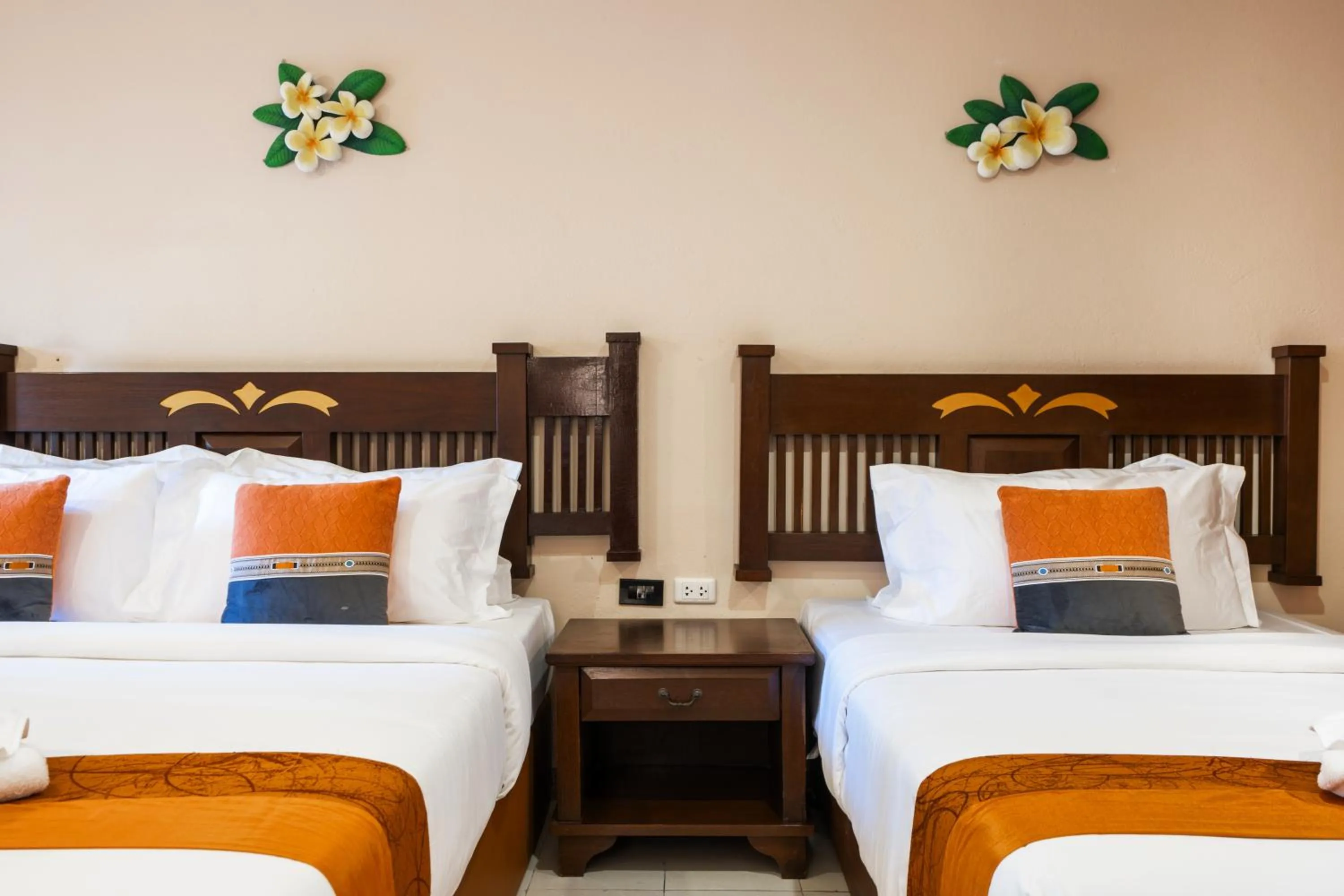 Bed in Phuket Leelavadee Hua Ting Resort