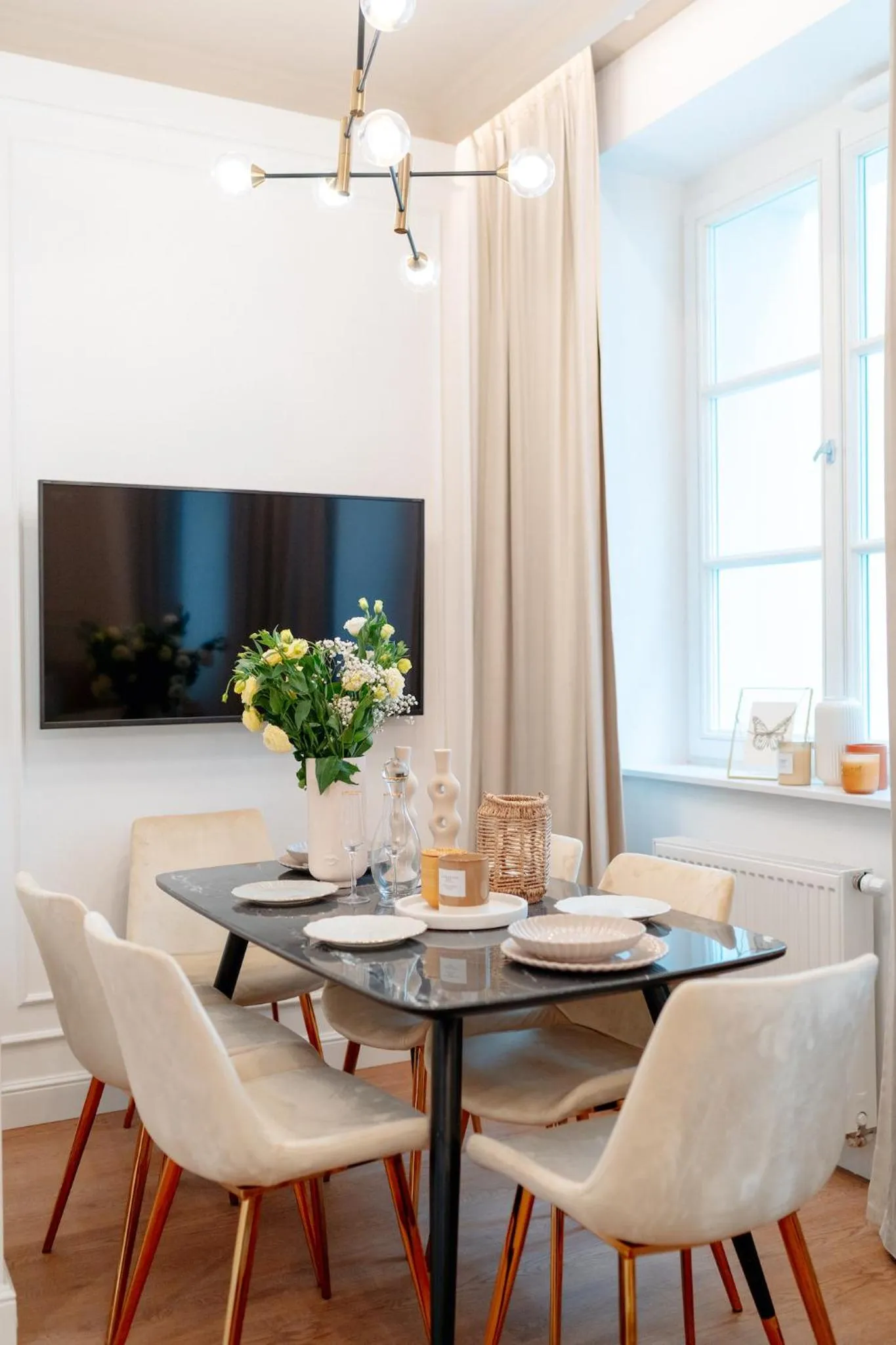 Dining area in Warsaw Story - LoftAffair Collection