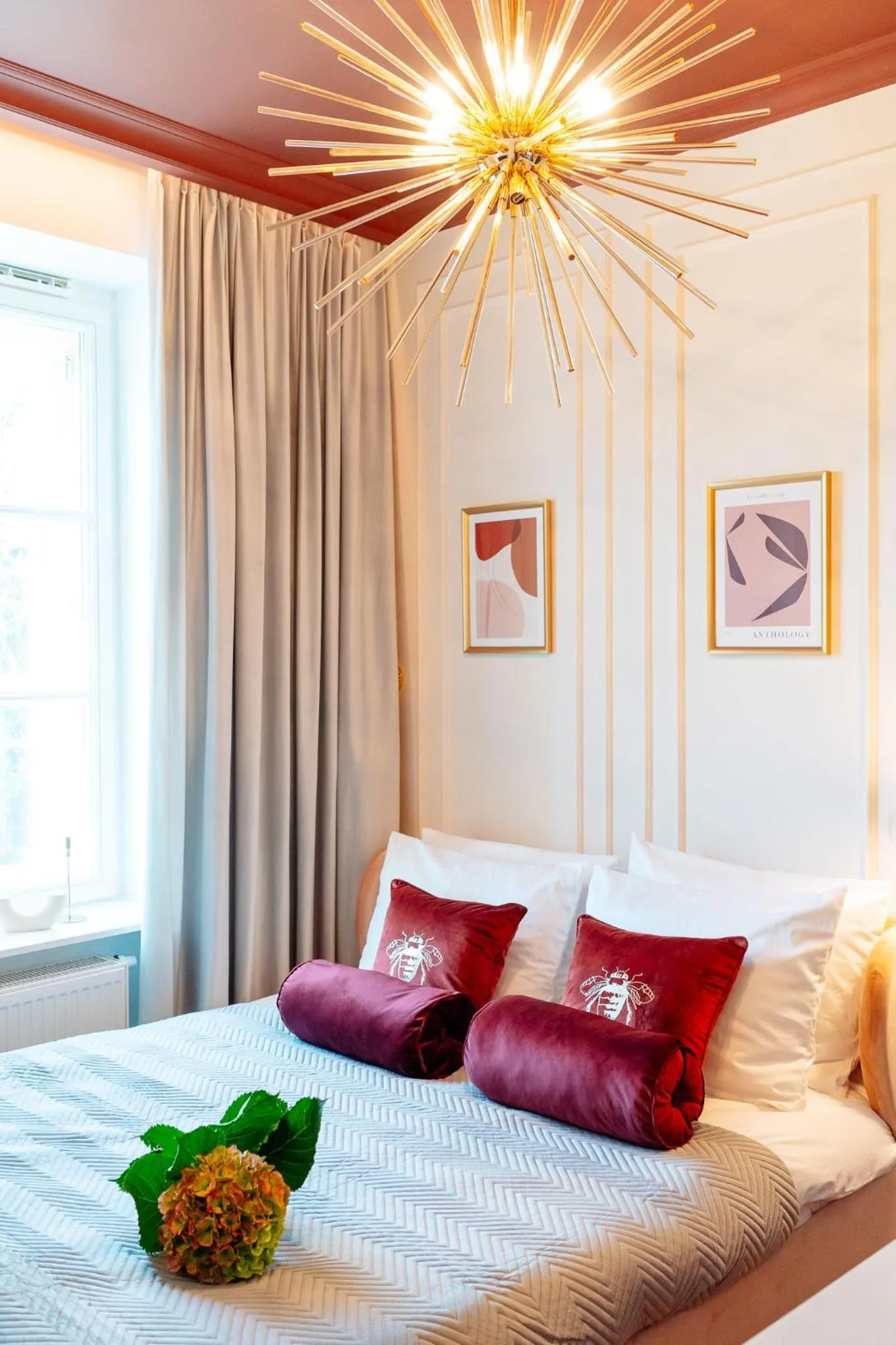 Bed in Warsaw Story - LoftAffair Collection