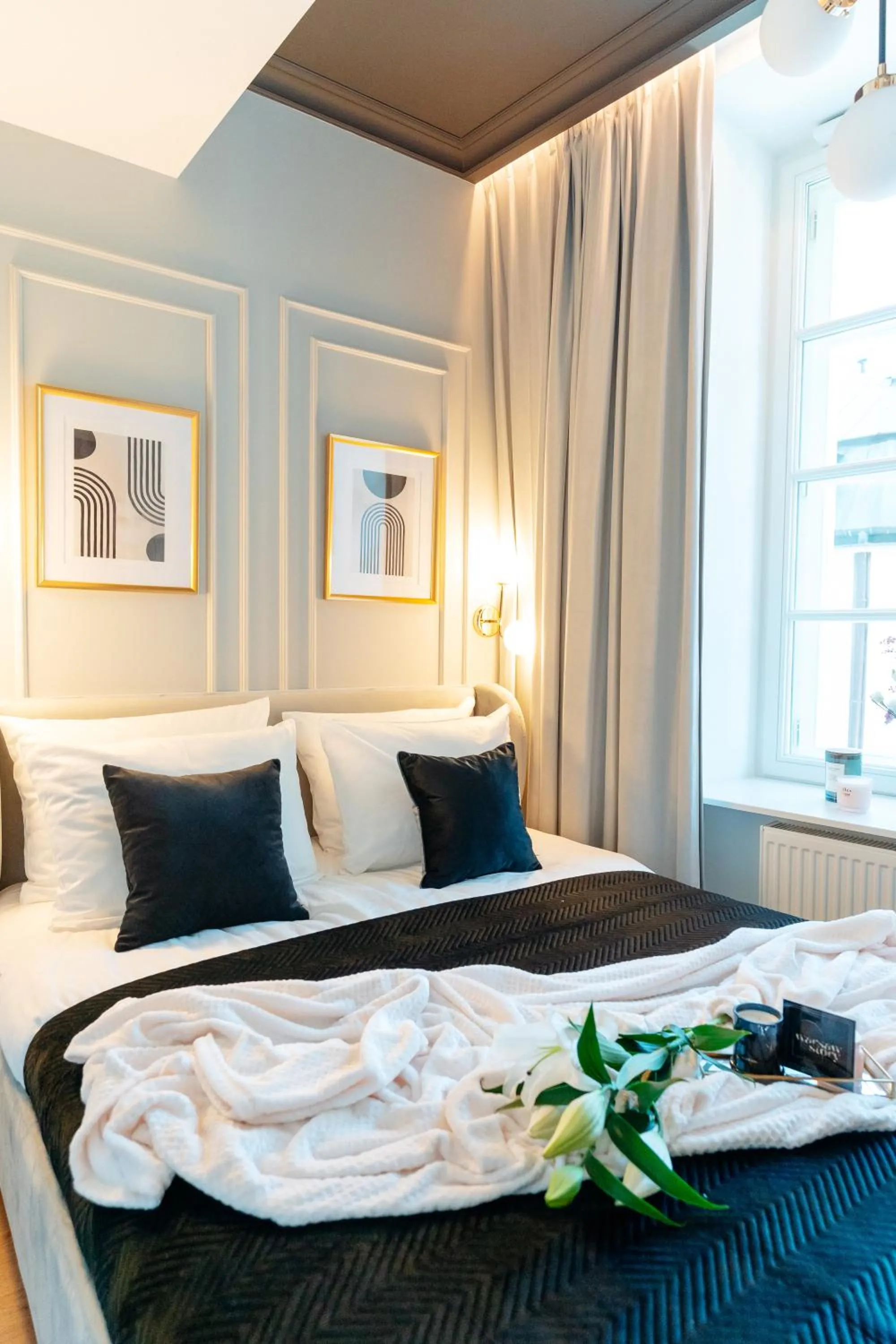 Bed in Warsaw Story - LoftAffair Collection