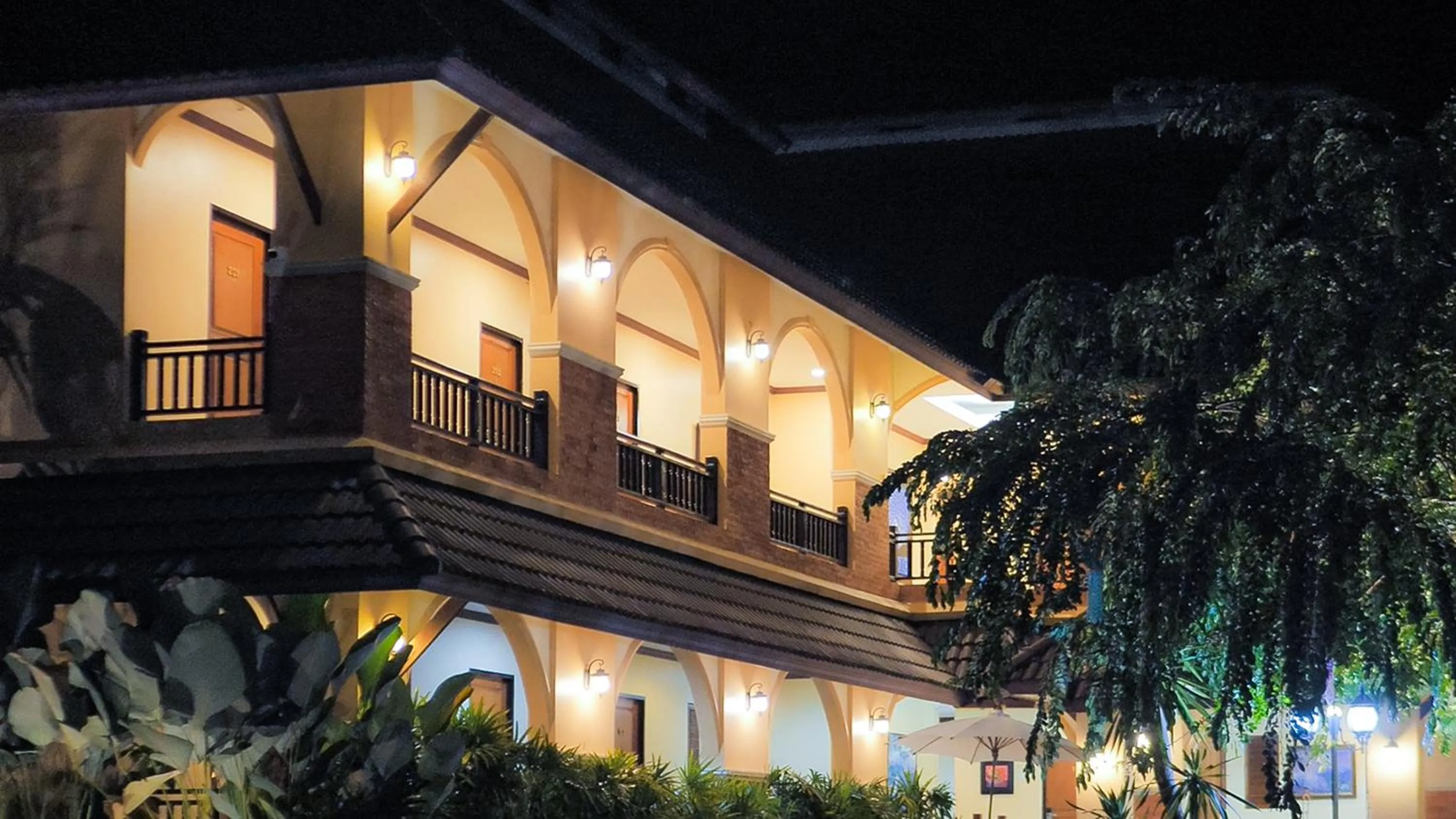 Property building in Siam Avari Hotel, Chiang Rai