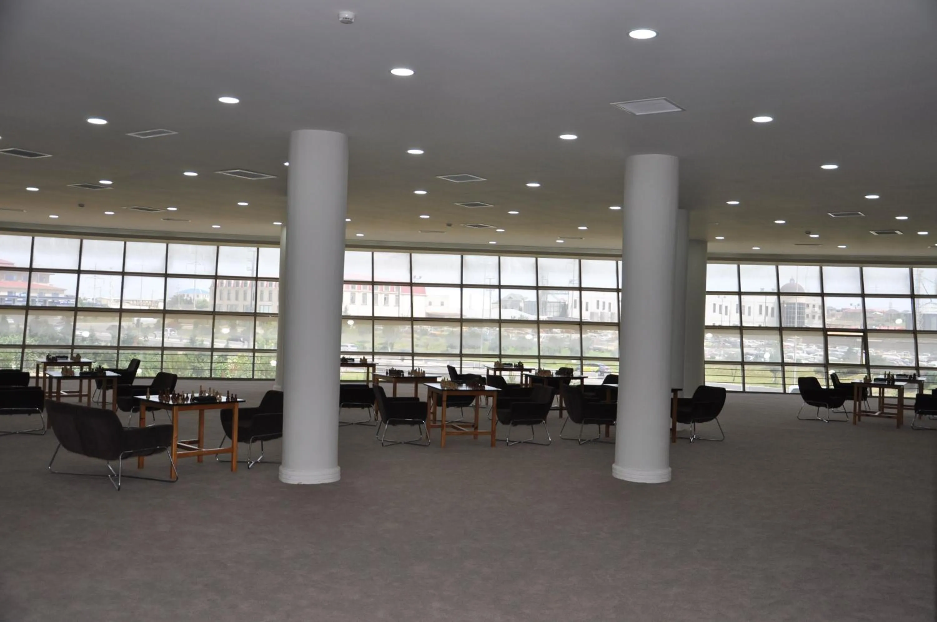 Restaurant/places to eat in Arena Hotel Absheron