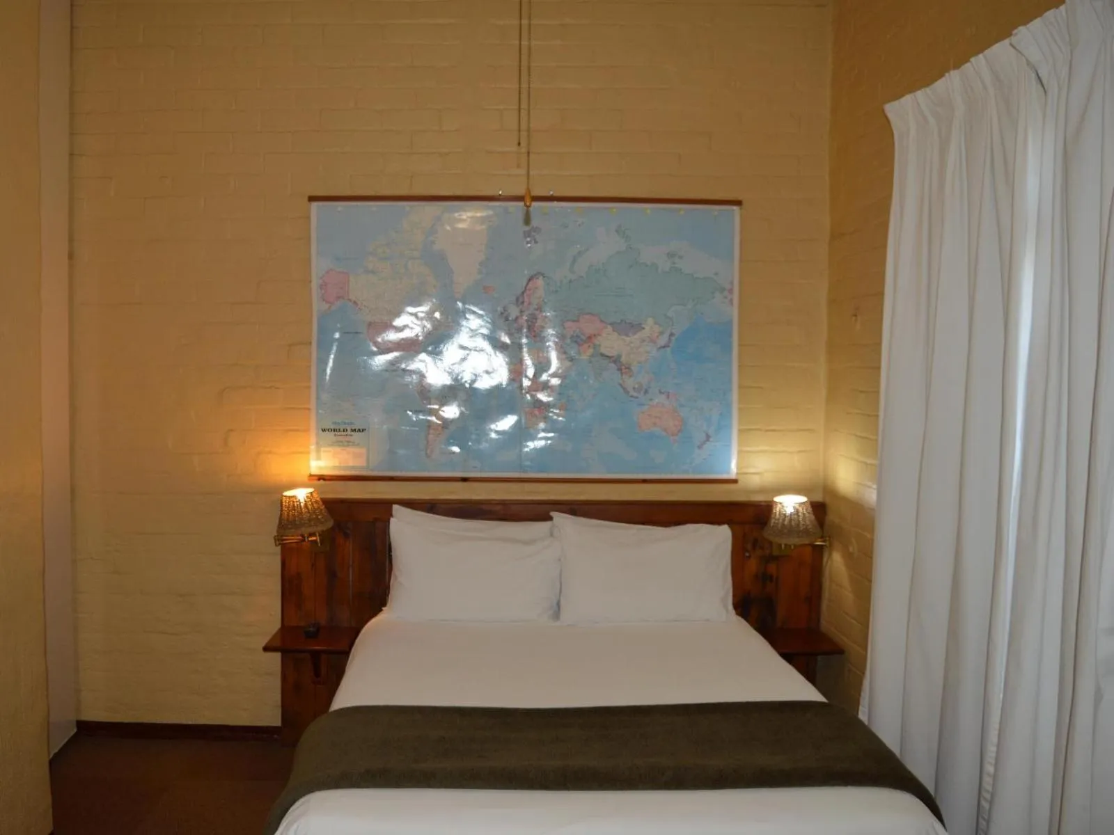 Bedroom, Bed in Ascot Inn