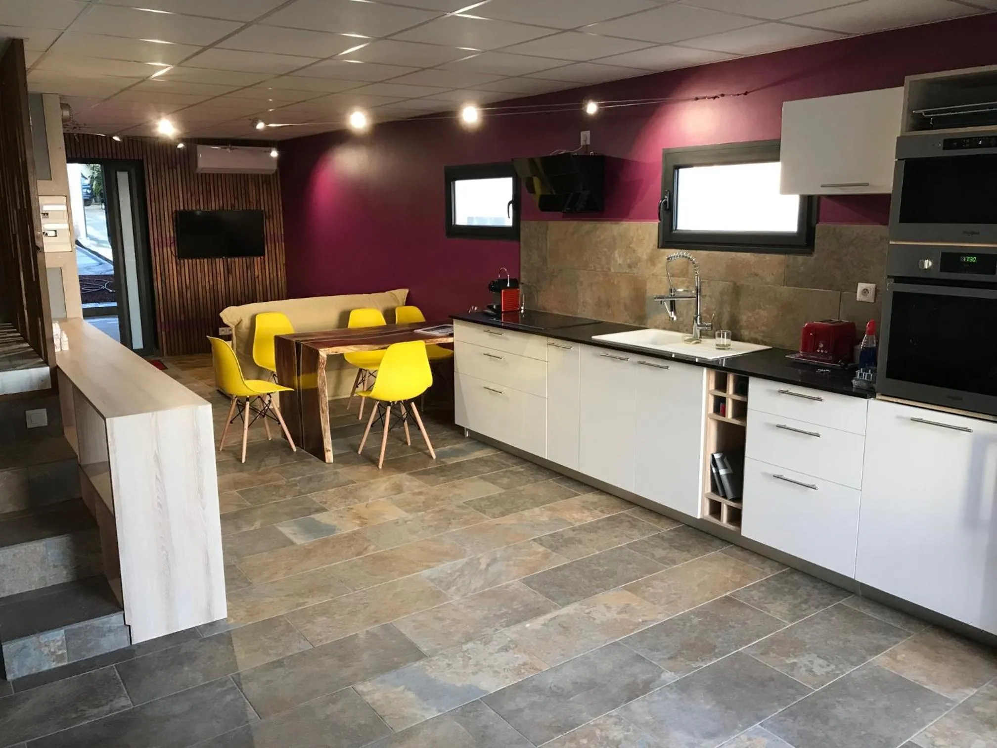 loft meublé fonctionnel proche de grande anse
