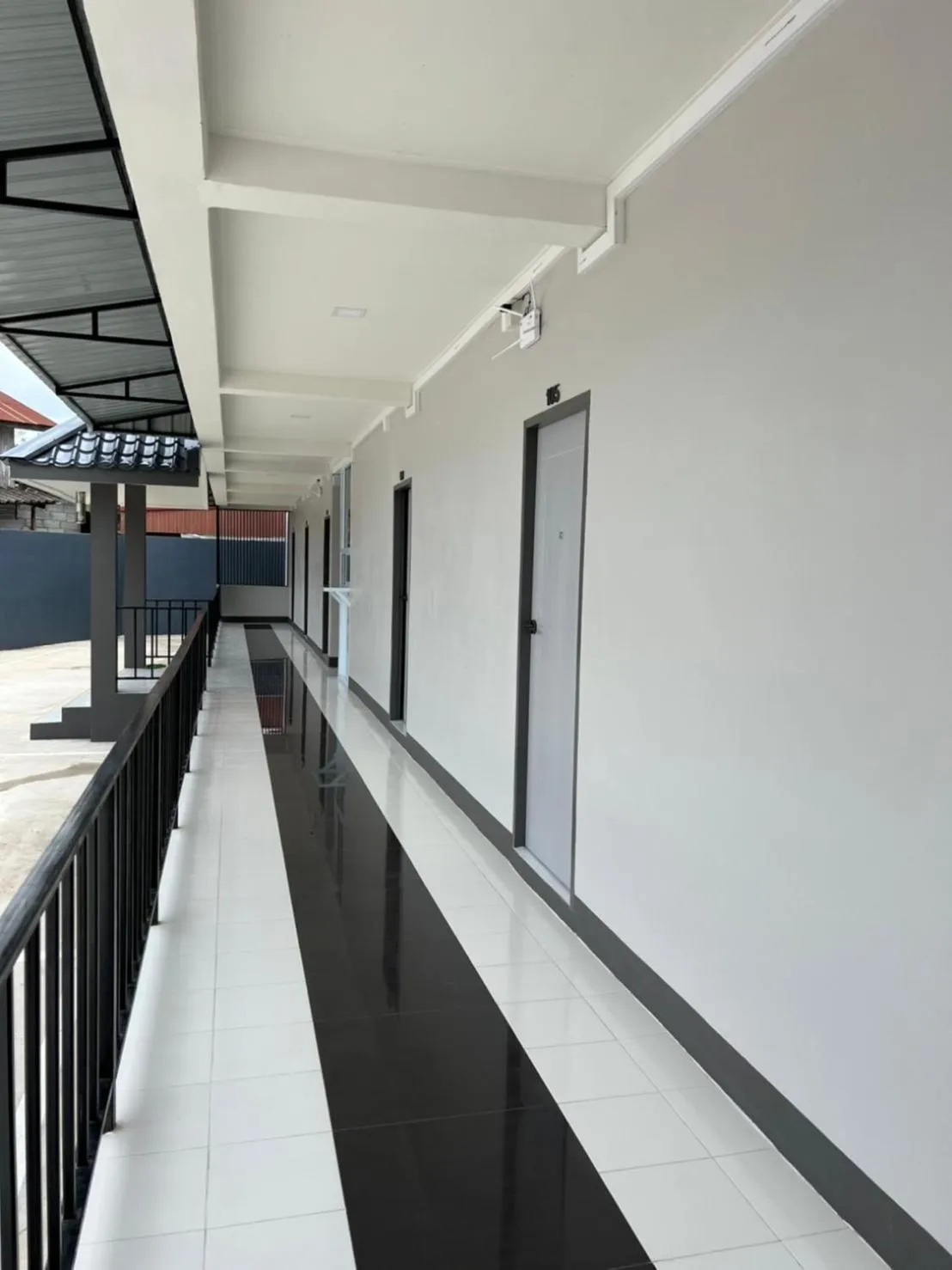 Property building in see-on place/สีอ่อนเพลส