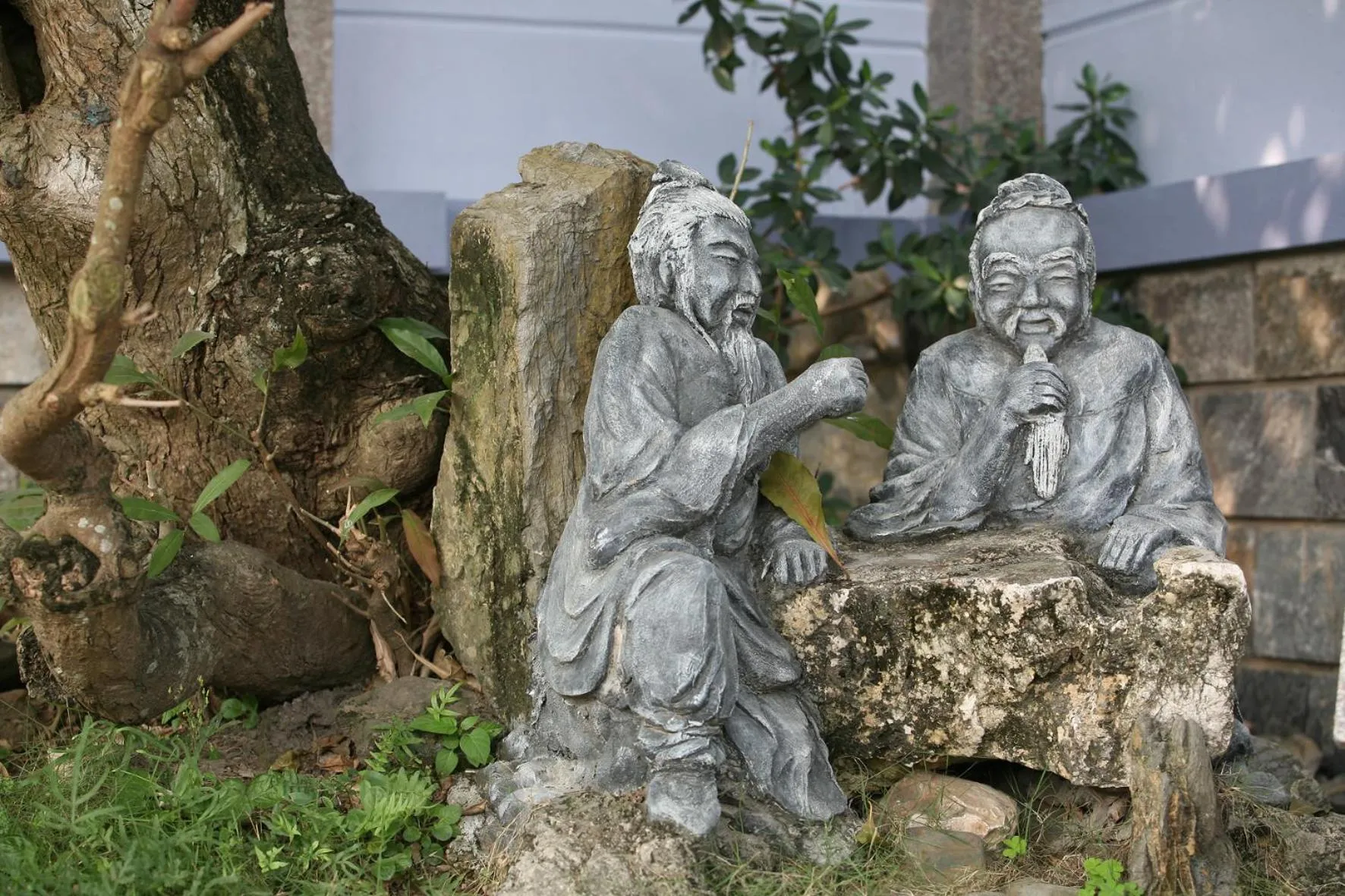 Property building in Van Giang Hotel