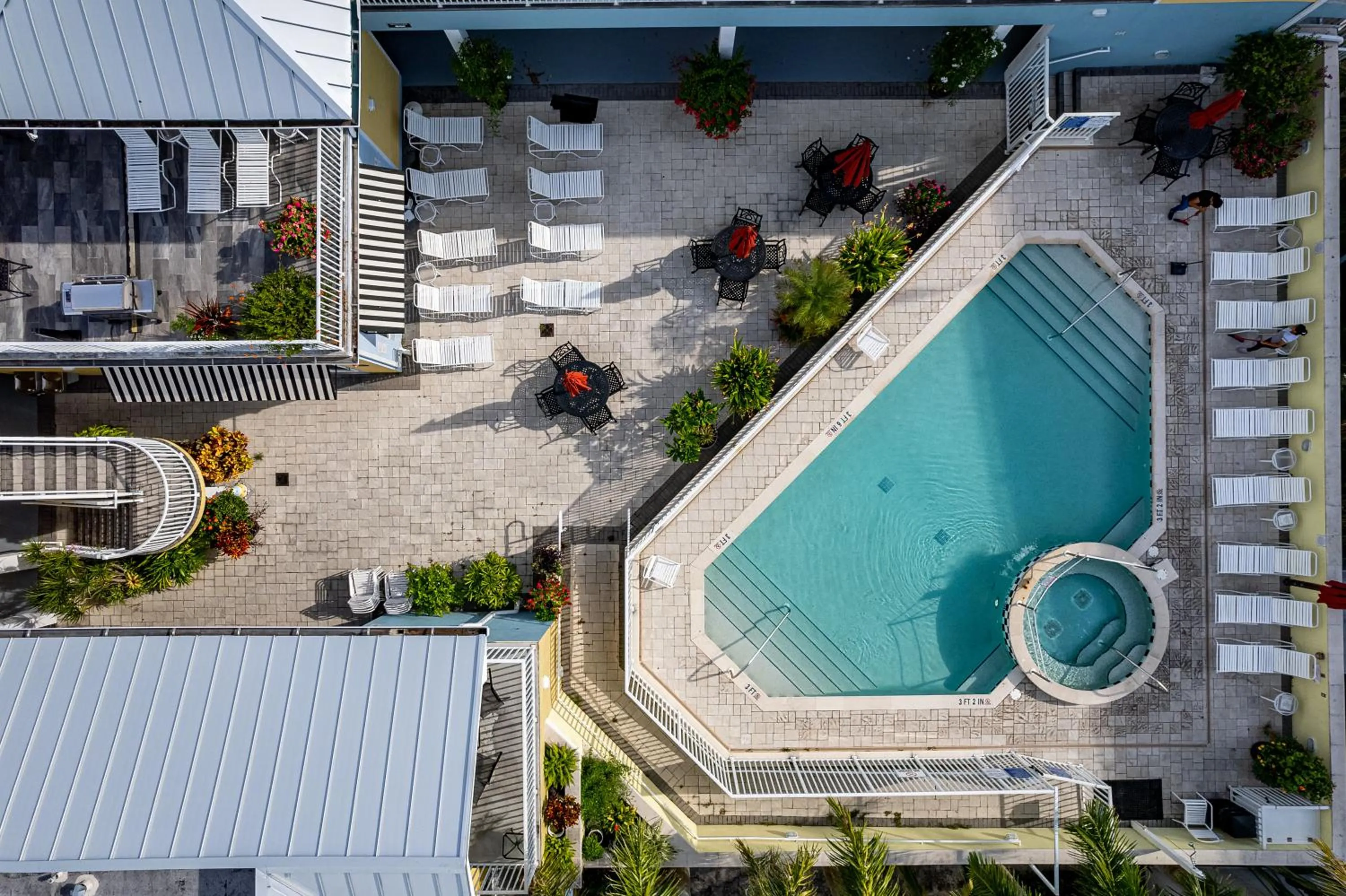 Pool view in Harbour House at the Inn 207