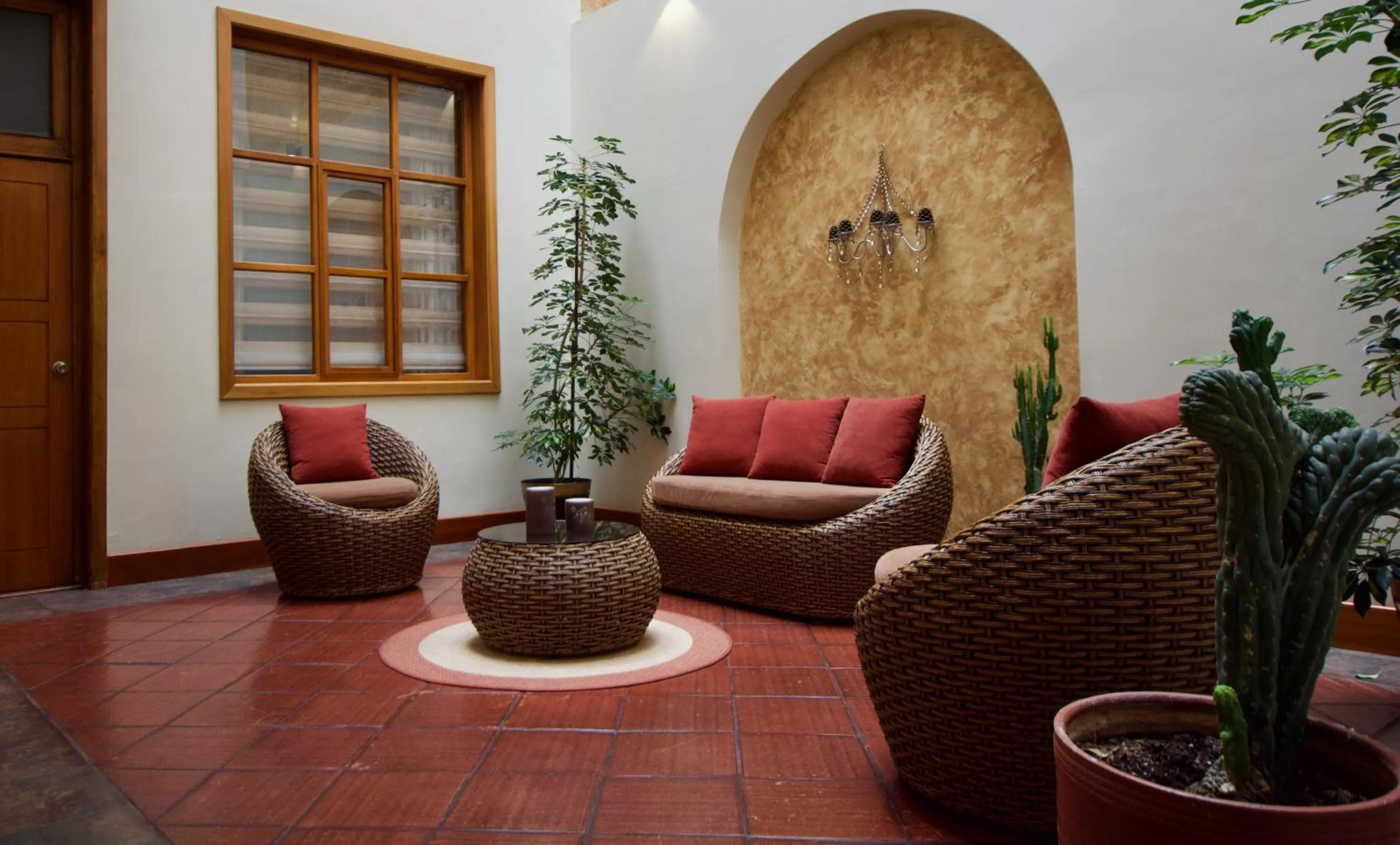 Patio in Pepe's House Cuenca I Hotel & Boutique Hostel