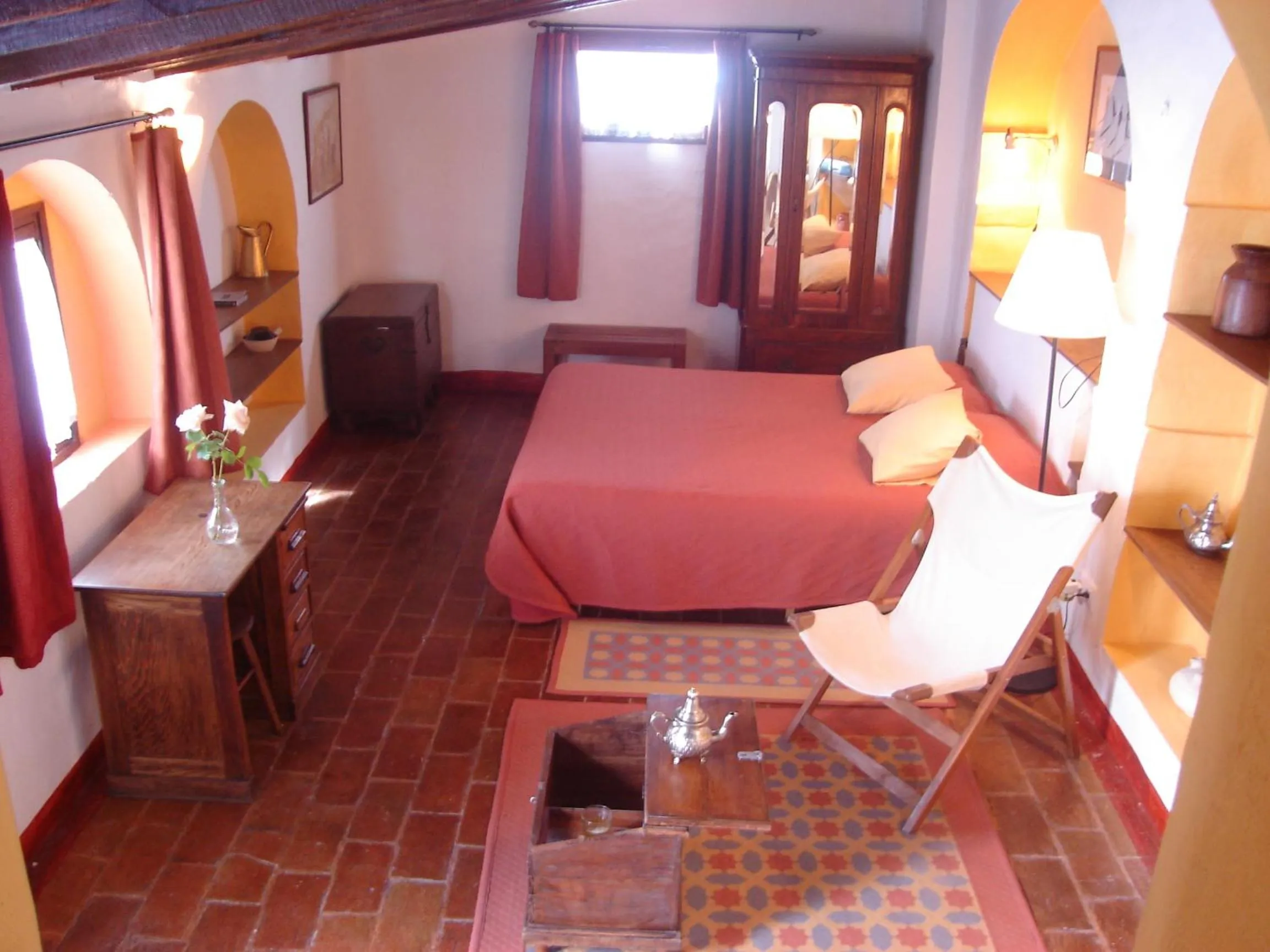 Photo of the whole room in La Casa Grande