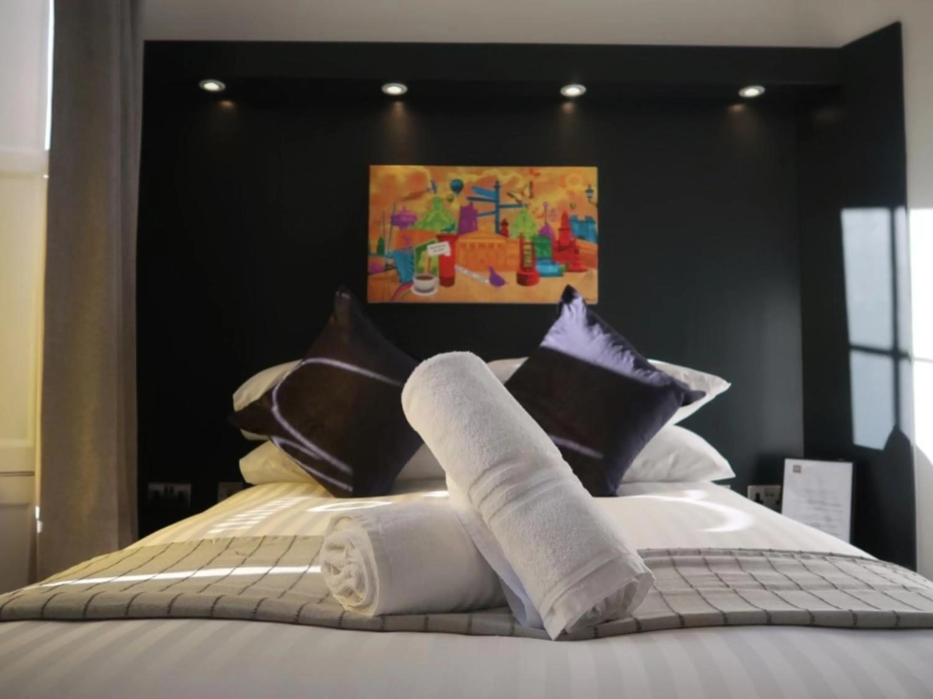 Bedroom, Bed in Sun Street Aparthotel