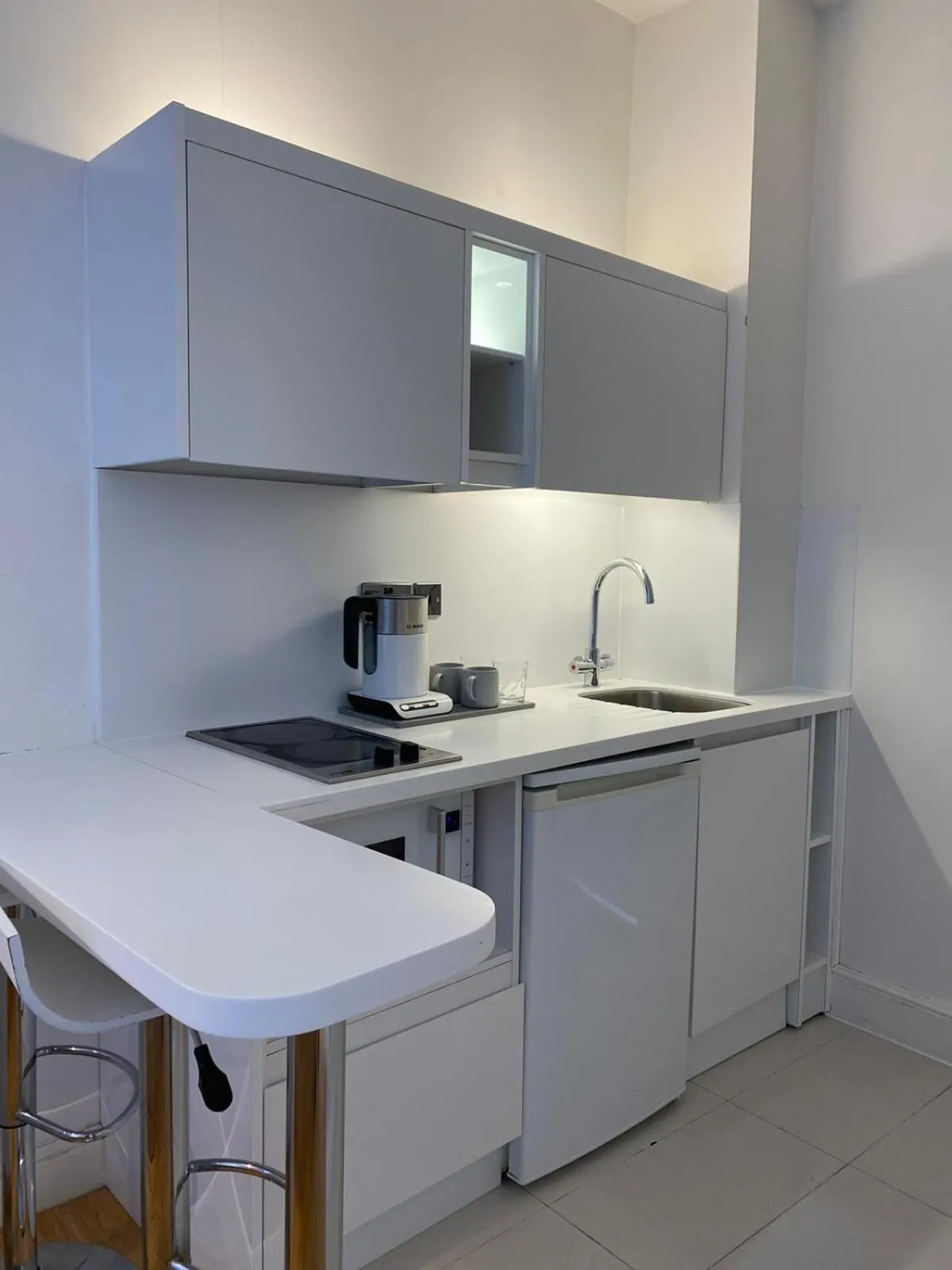 Kitchen or kitchenette in Sun Street Aparthotel