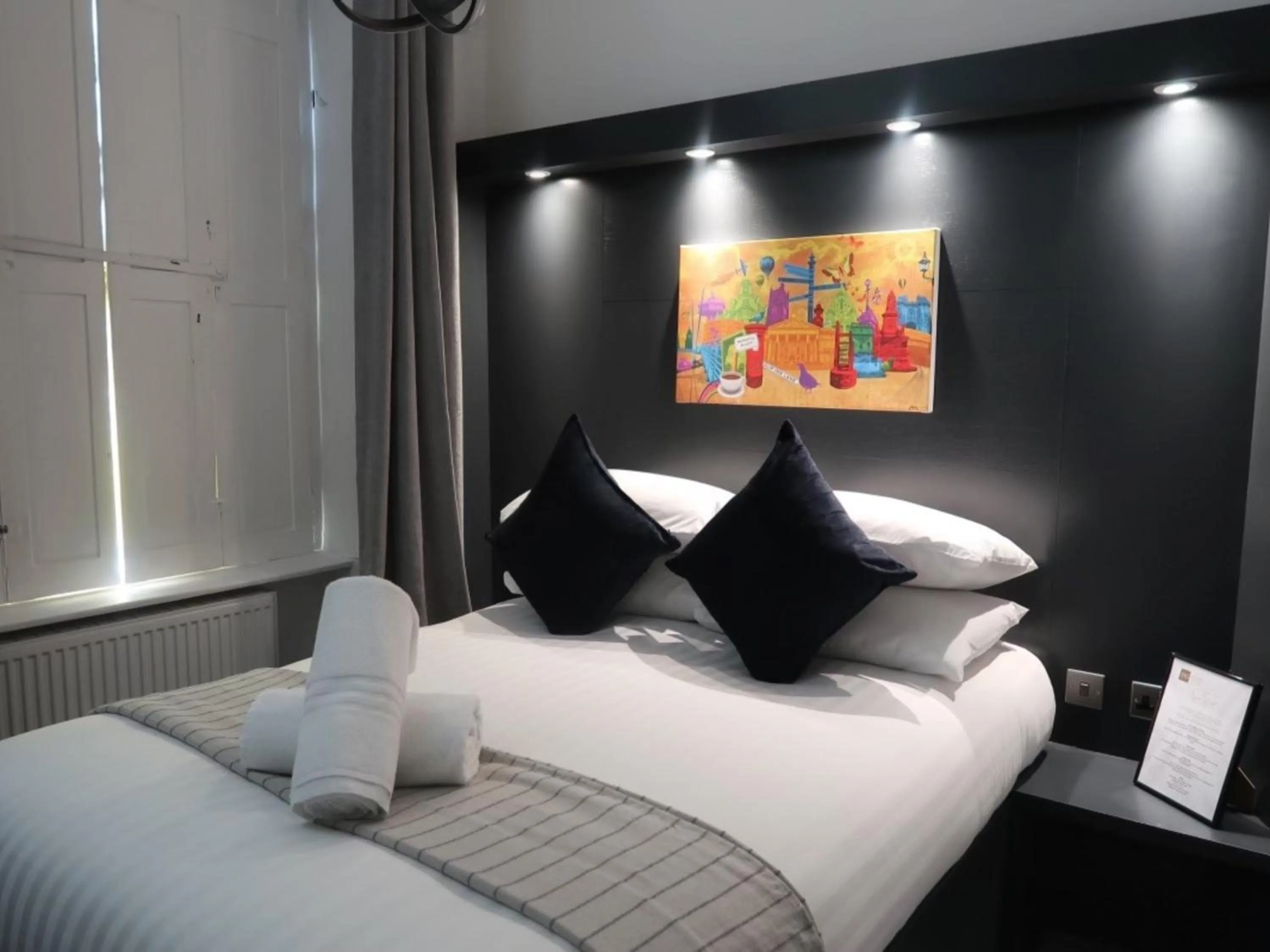 Bedroom, Bed in Sun Street Aparthotel