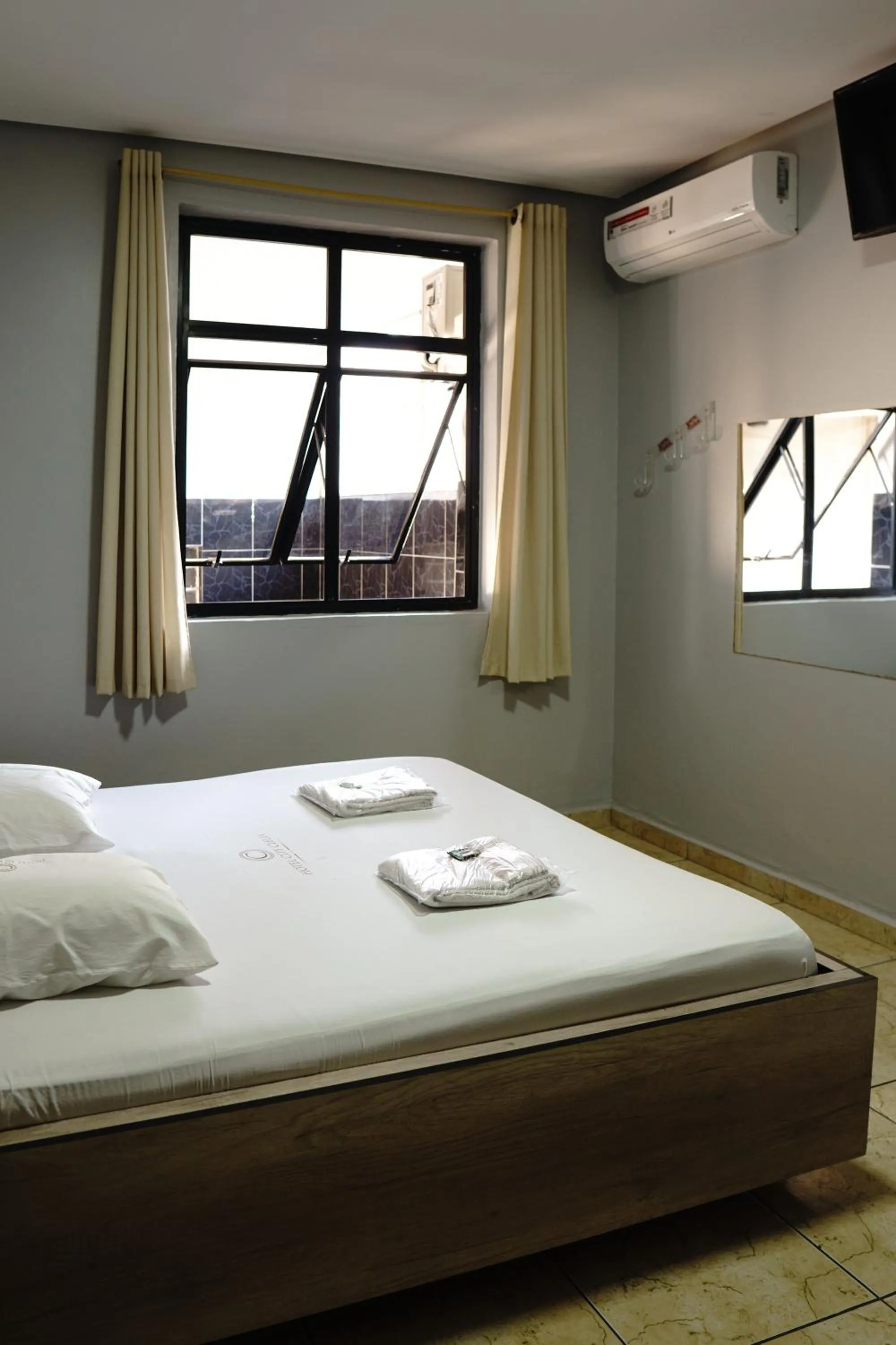 Bed in Hotel city Clélia