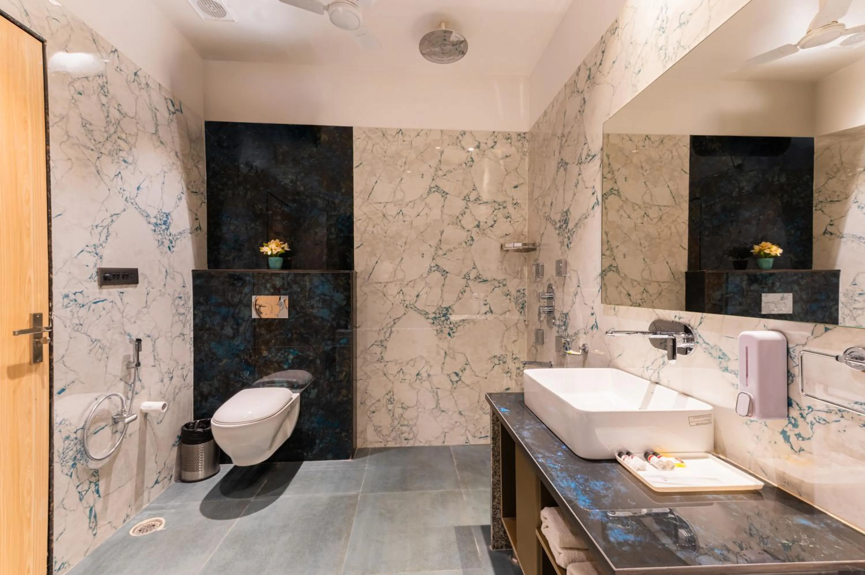 Bathroom in Hotel Prime Safari