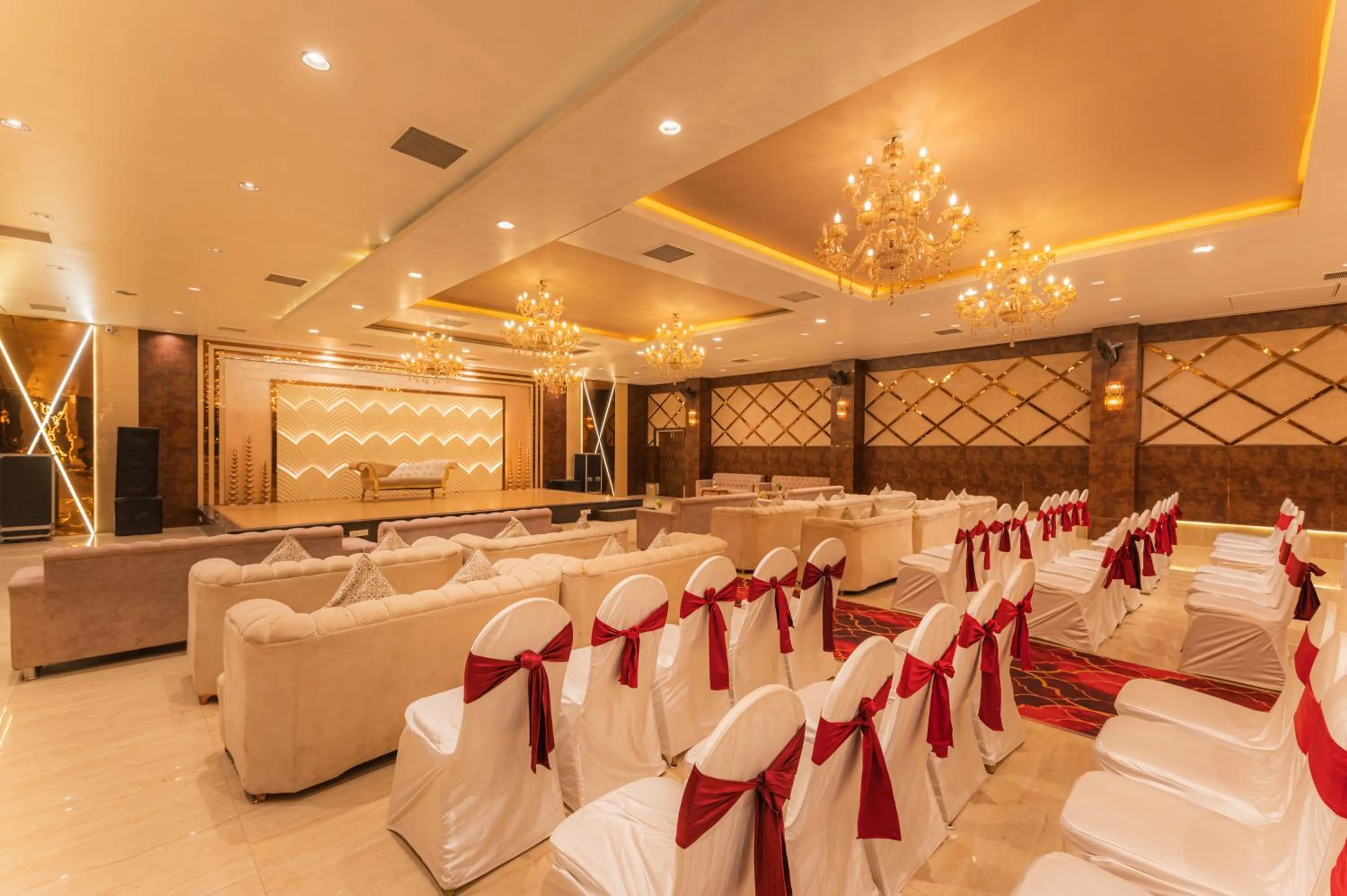 Banquet/Function facilities in Hotel Prime Safari