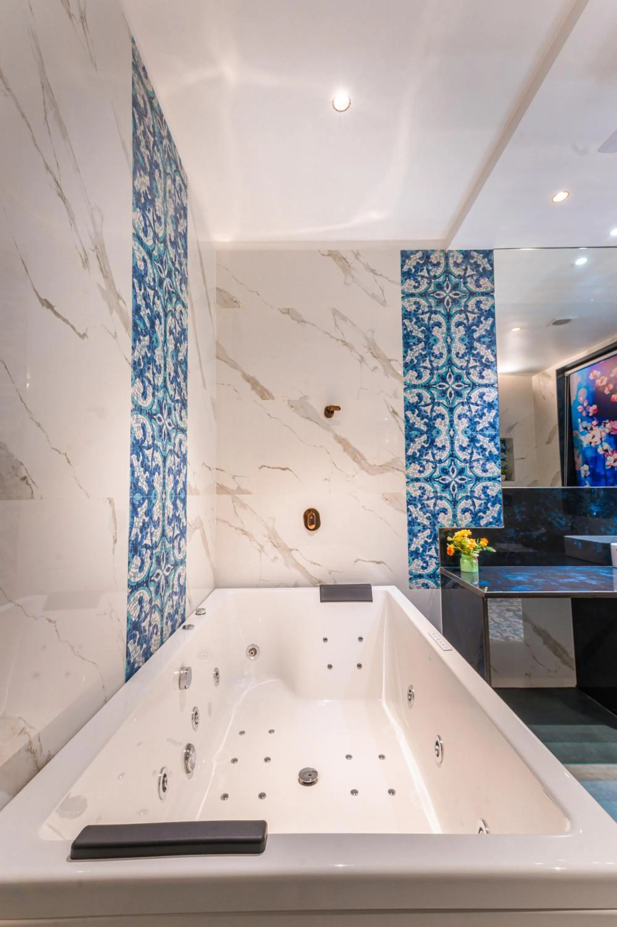 Bath in Hotel Prime Safari