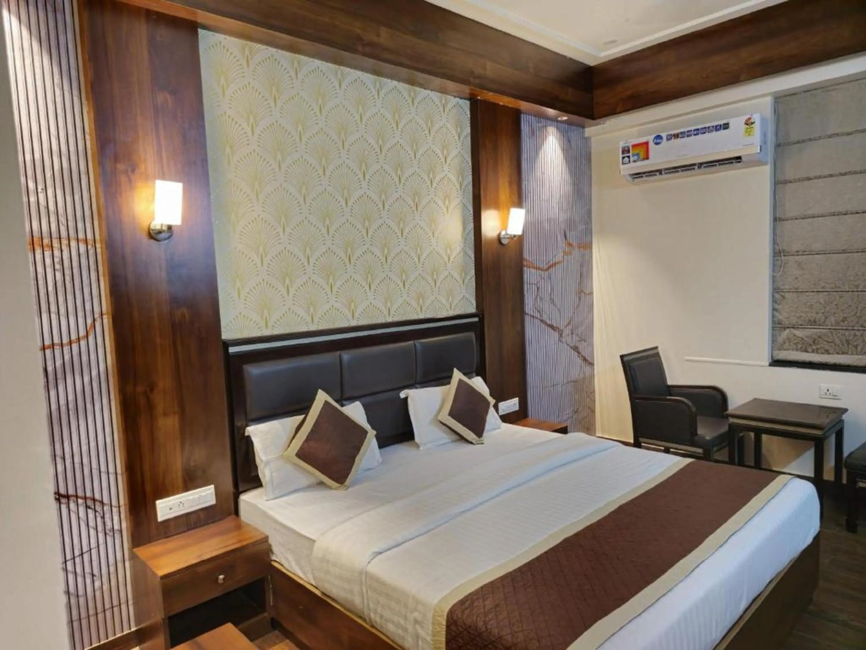 Bedroom, Bed in Hotel Prime Safari