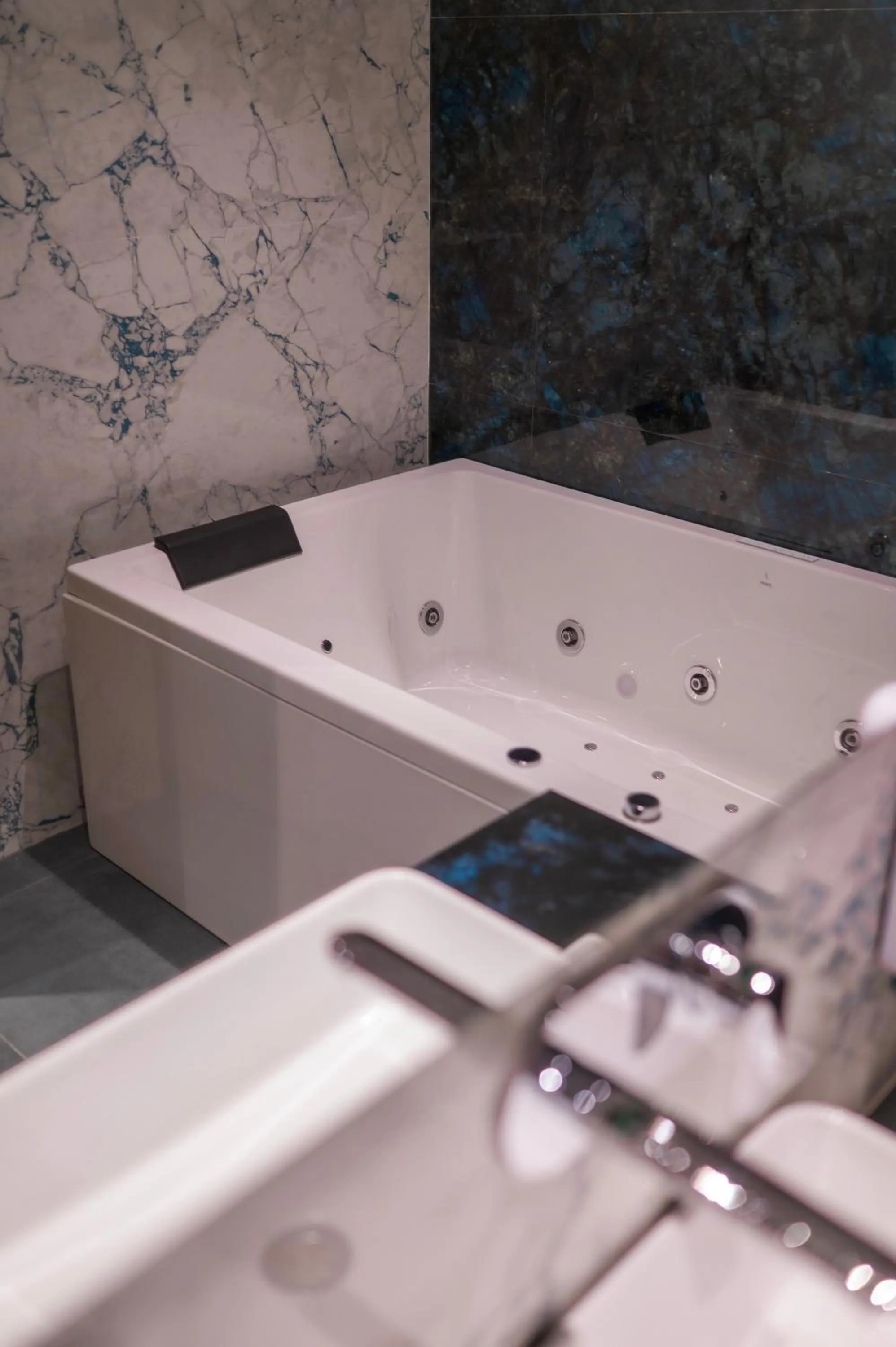 Bath in Hotel Prime Safari