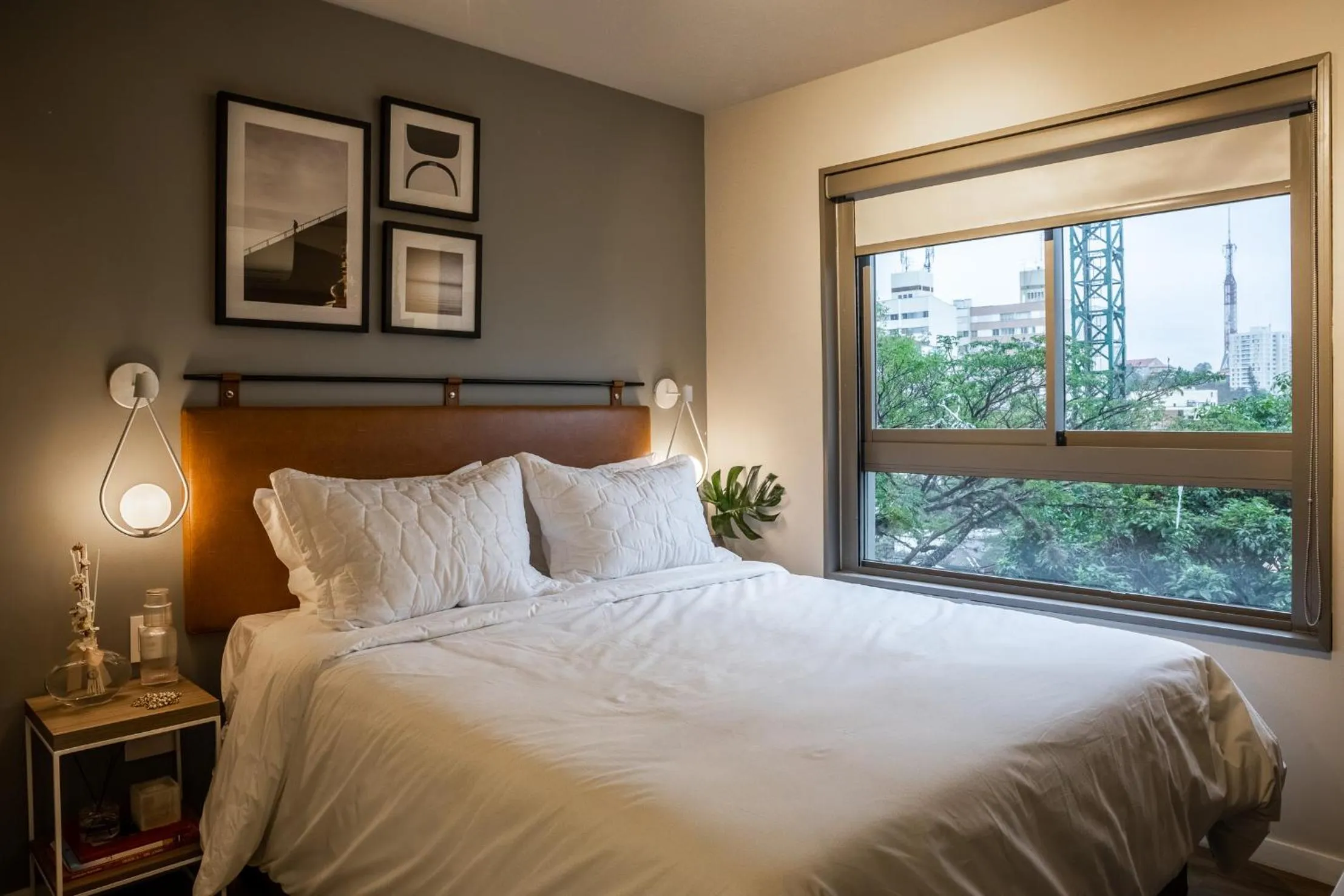 Photo of the whole room, Bed in Noon Vila Madalena