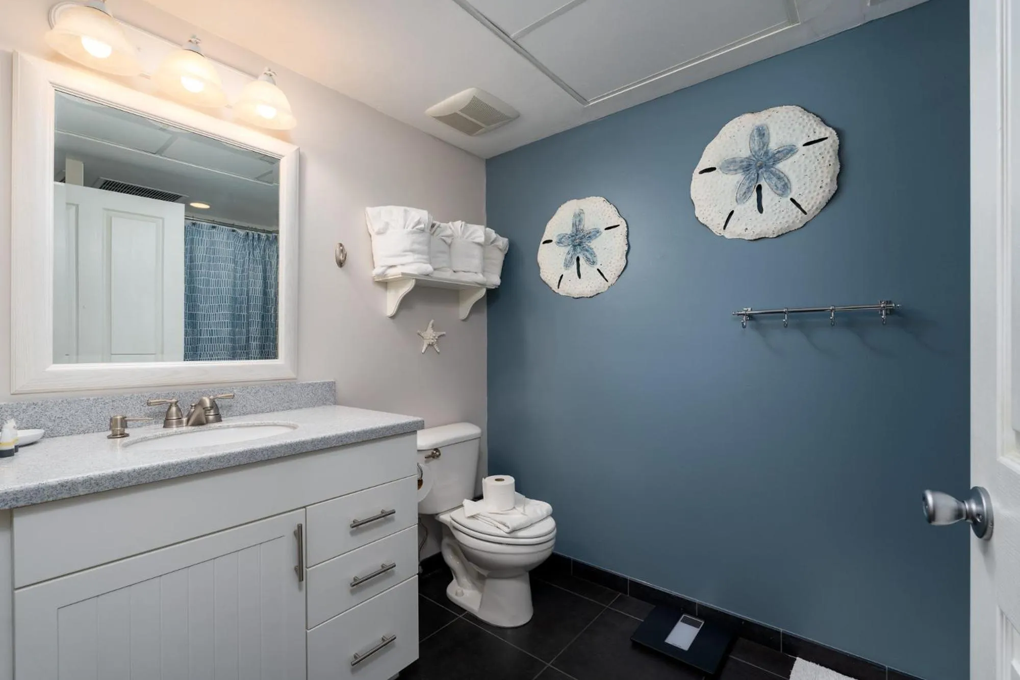 Harbour House at the Inn 301