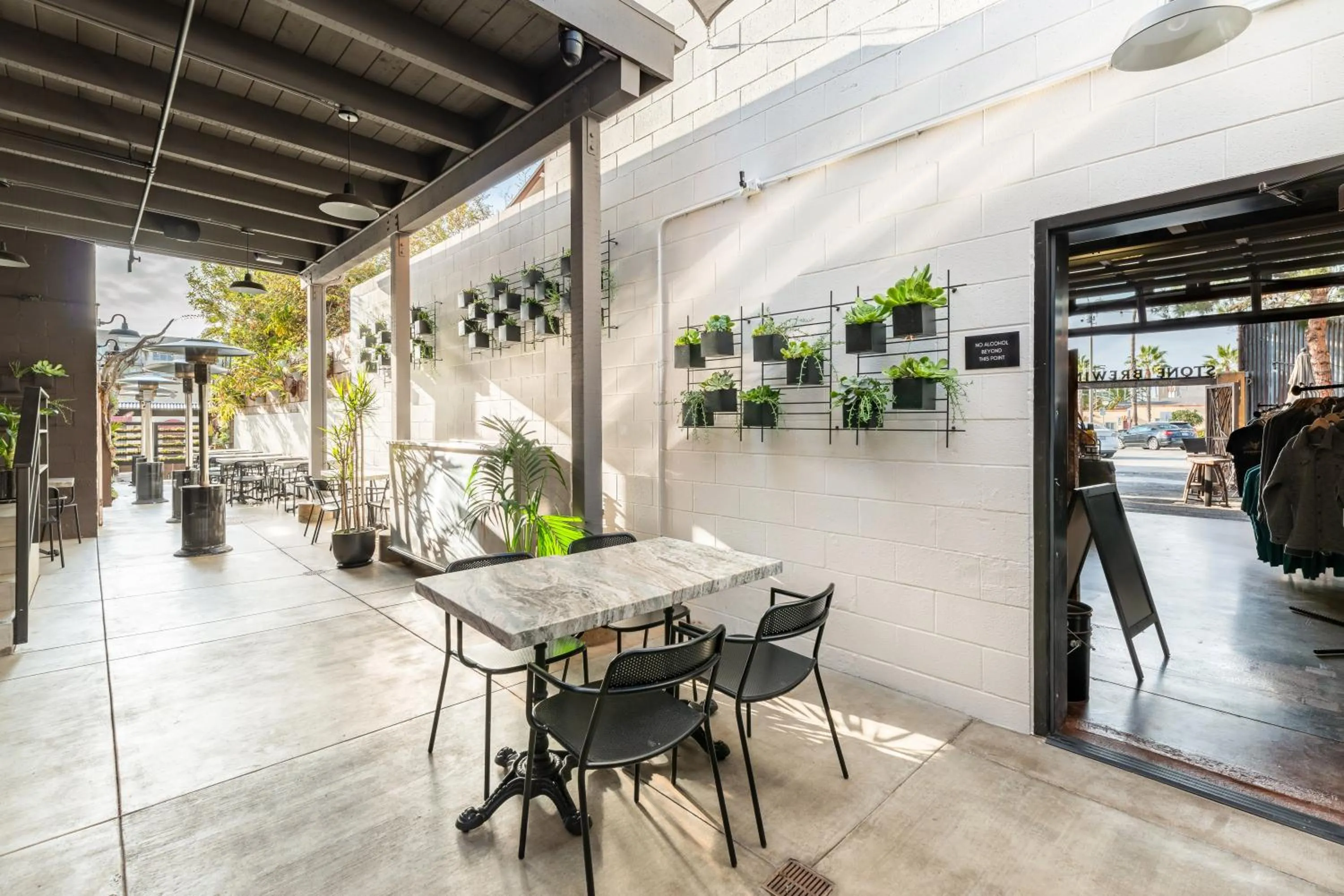 Restaurant/places to eat in The Brick Boutique Hotel