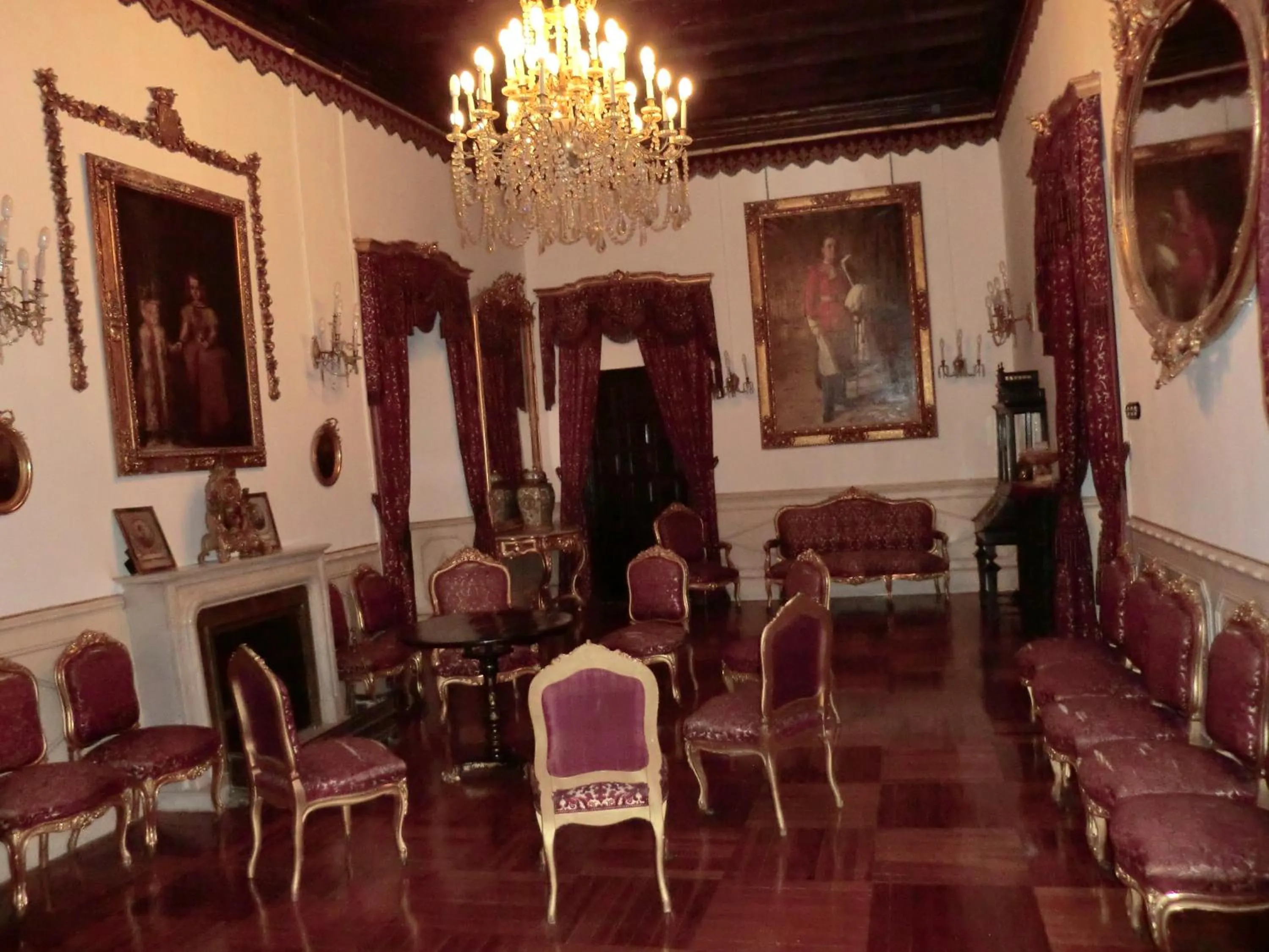 Communal lounge/ TV room in Palacio de la Rambla