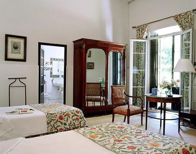Photo of the whole room, Bed in Palacio de la Rambla
