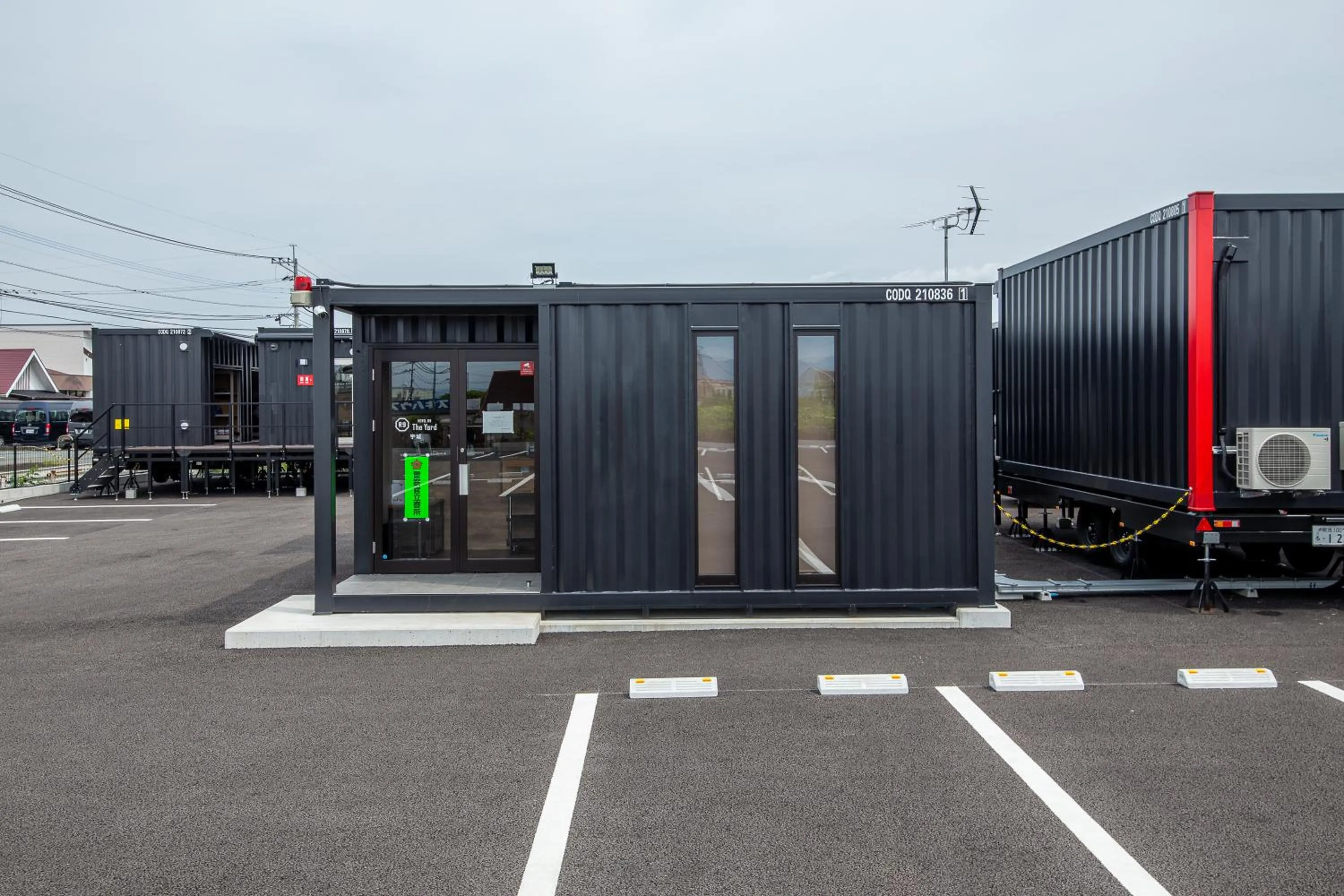 Property building in HOTEL R9 The Yard Uki