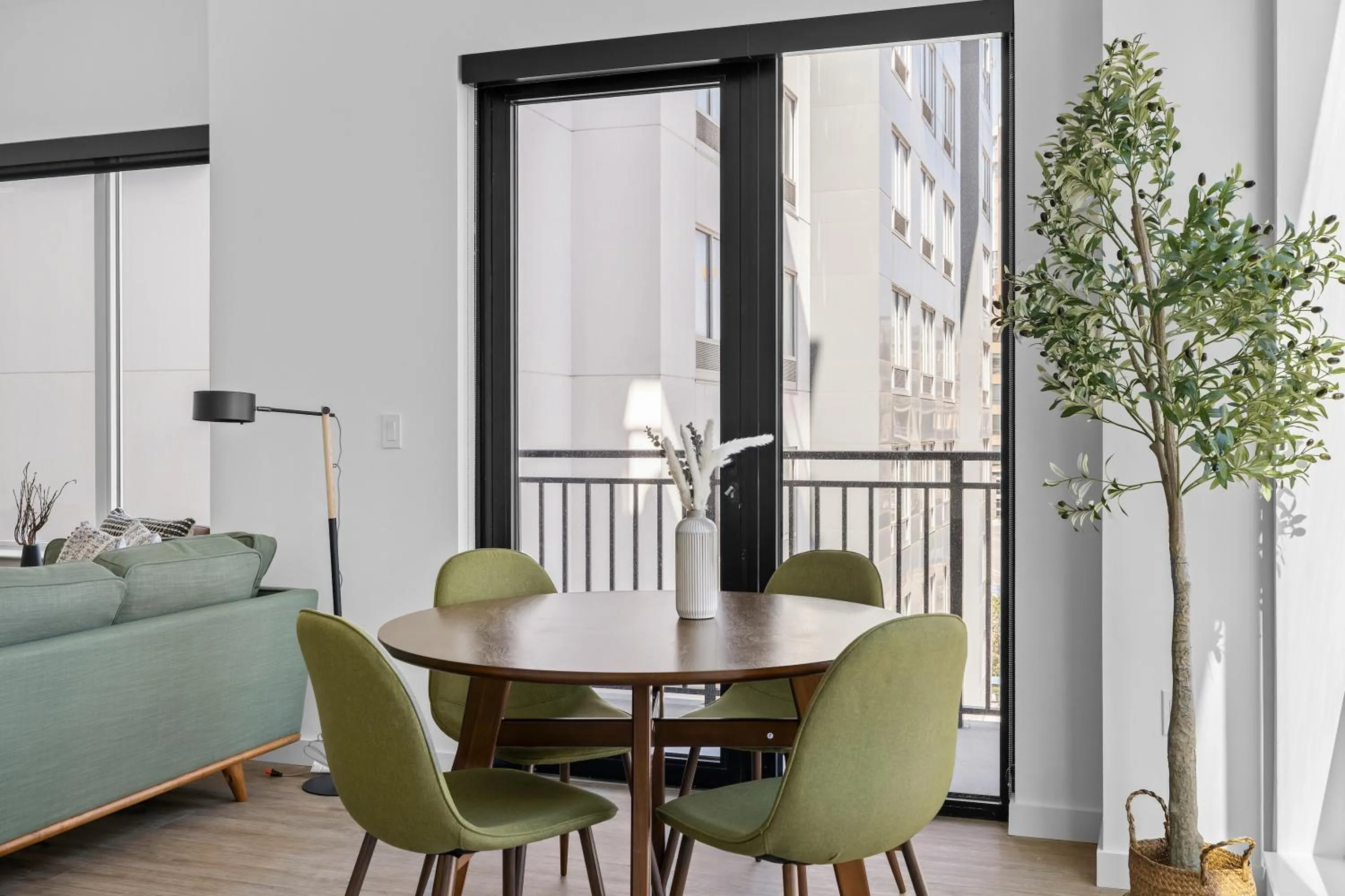 Dining area in Mint House Nashville - The Gulch - Division St