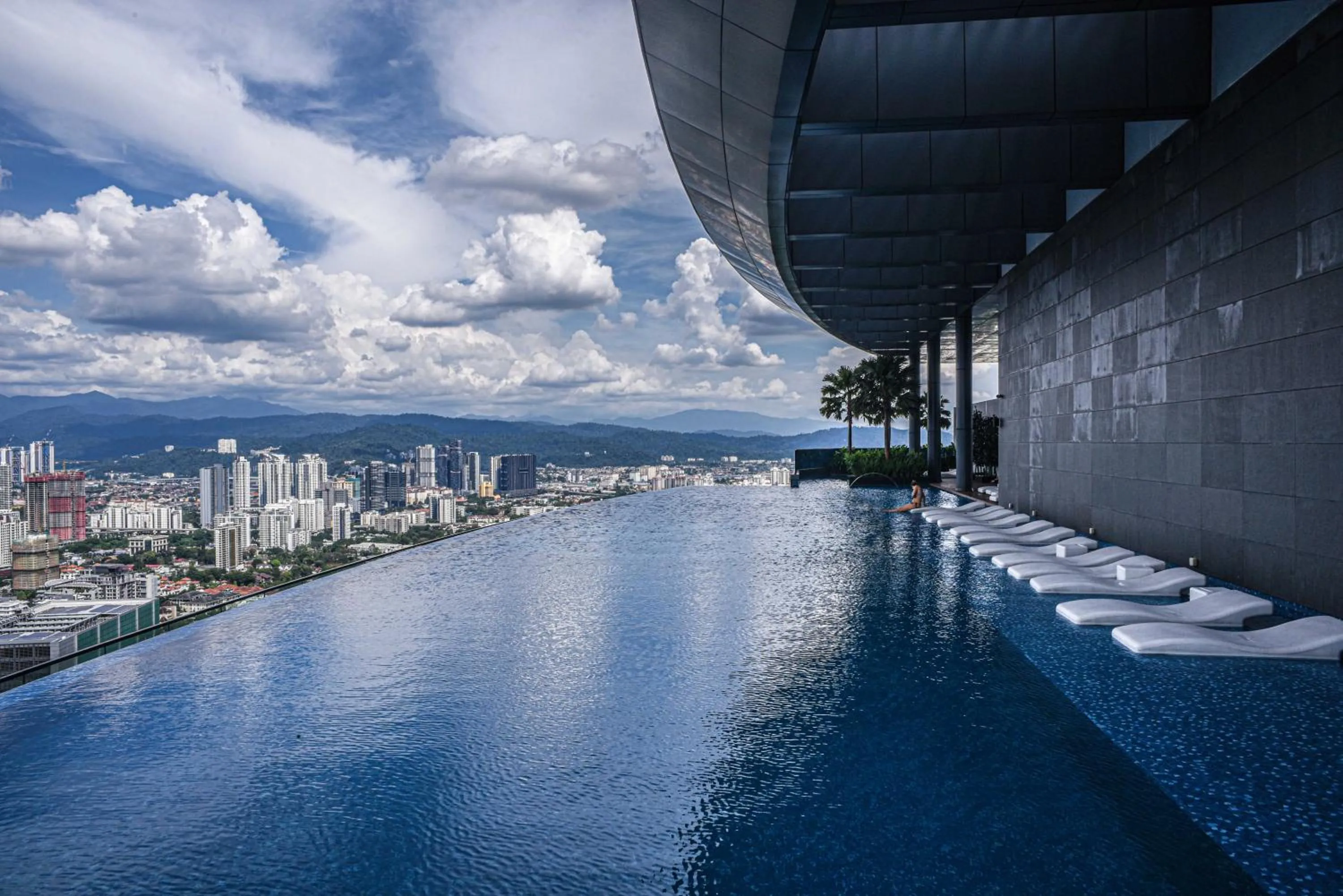 Day in Eaton Residence KLCC By Flixses