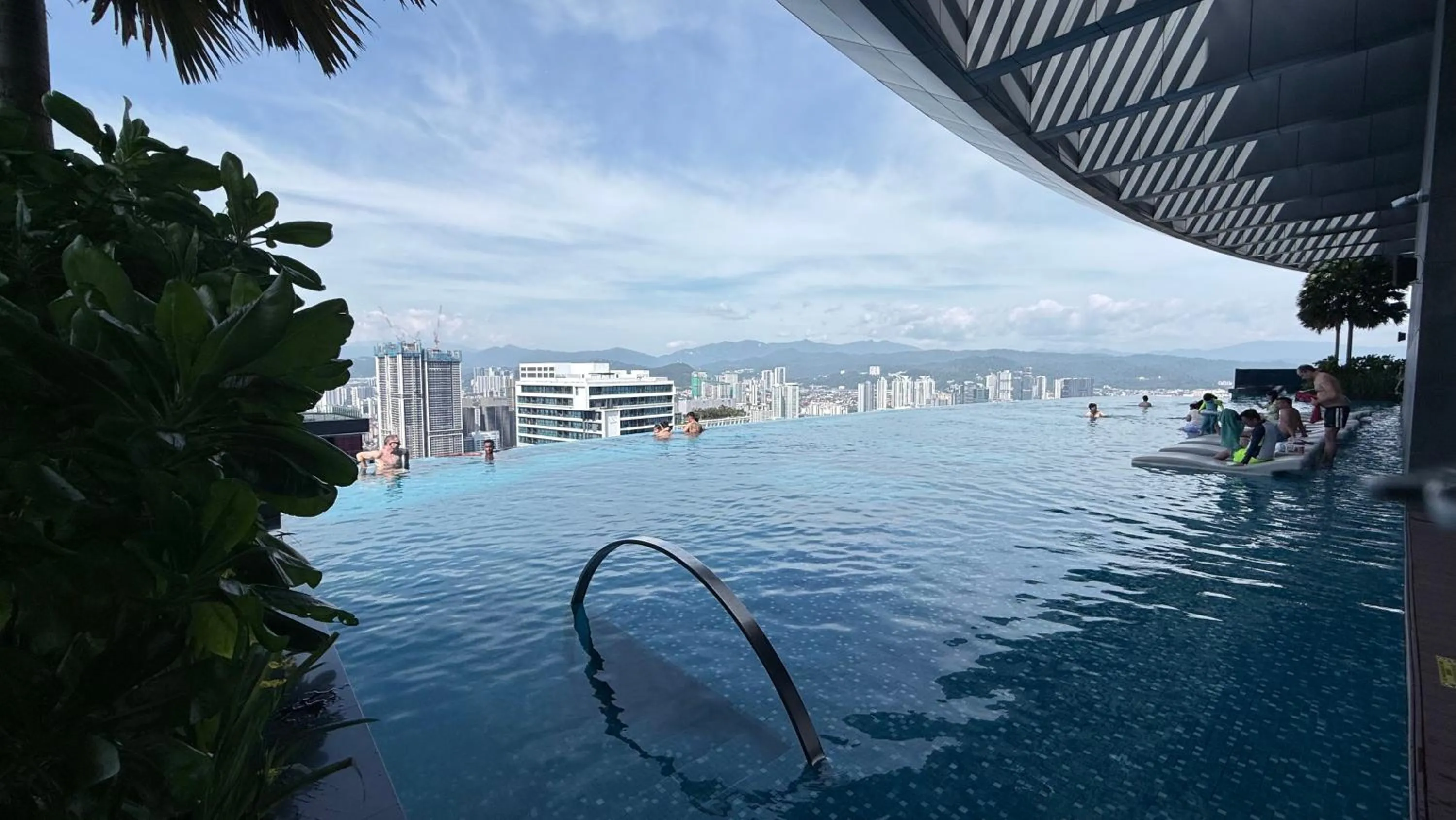 Day in Eaton Residence KLCC By Flixses