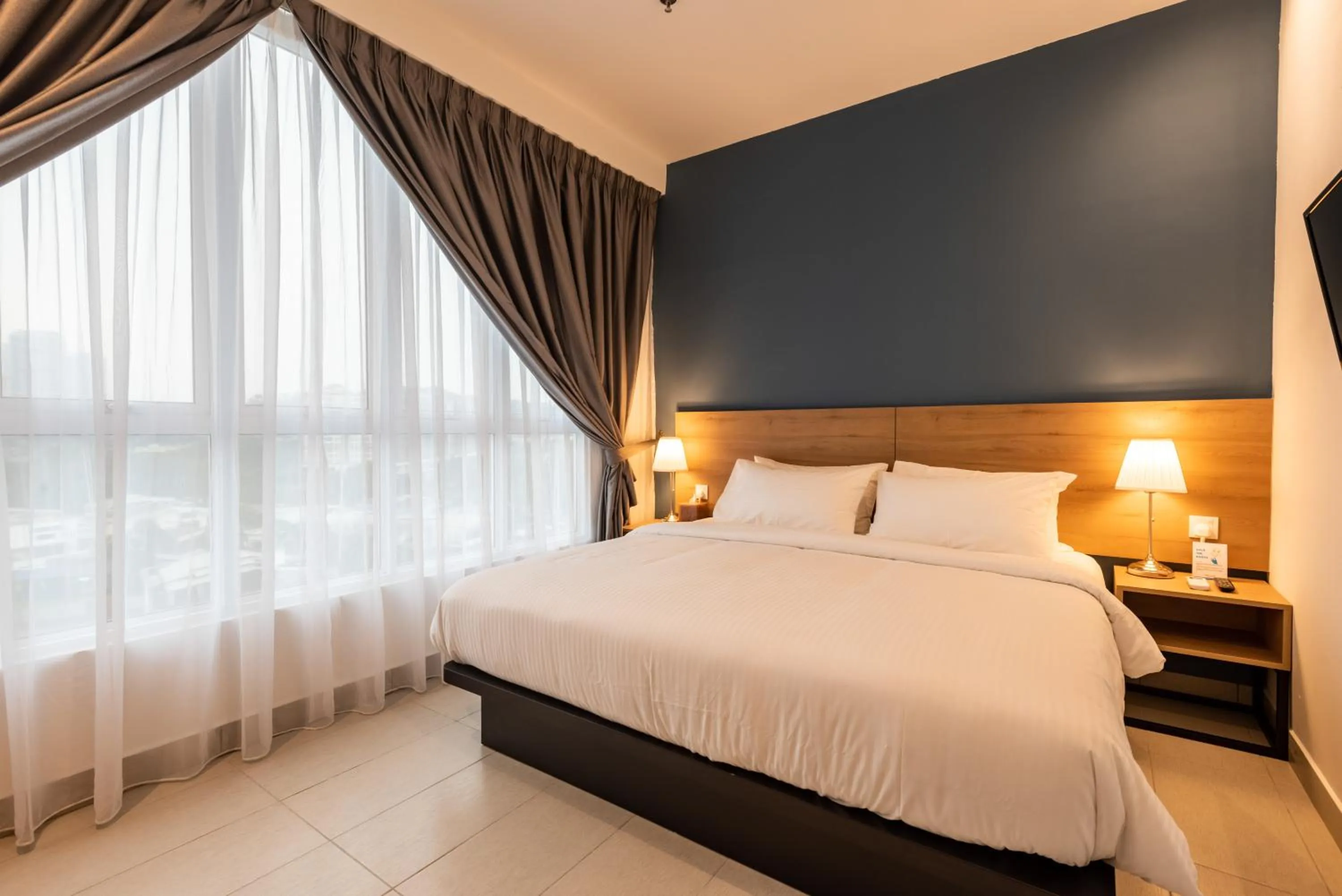 Bed in The Signature Serviced Suites & Office Puchong