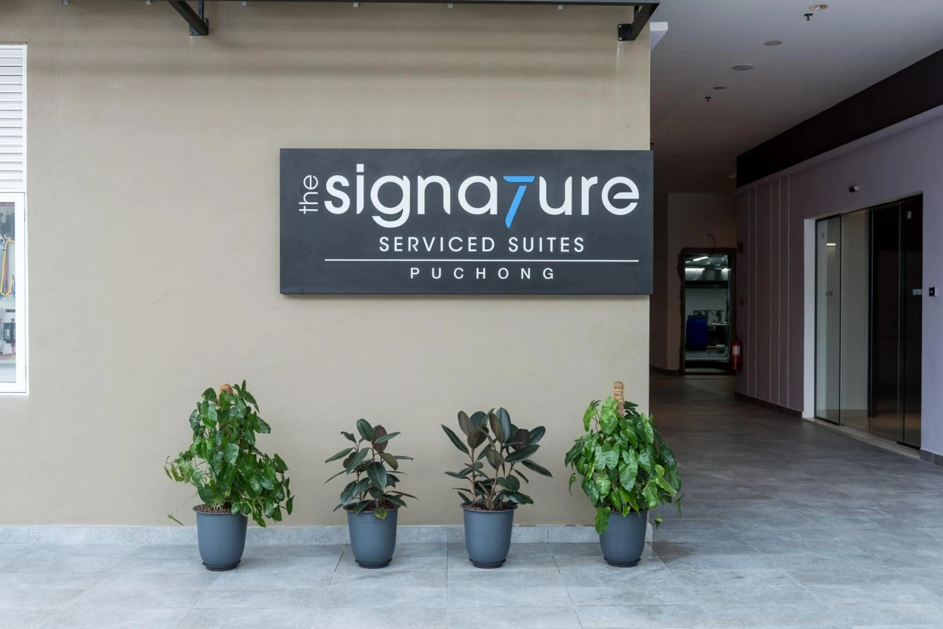 The Signature Serviced Suites & Office Puchong