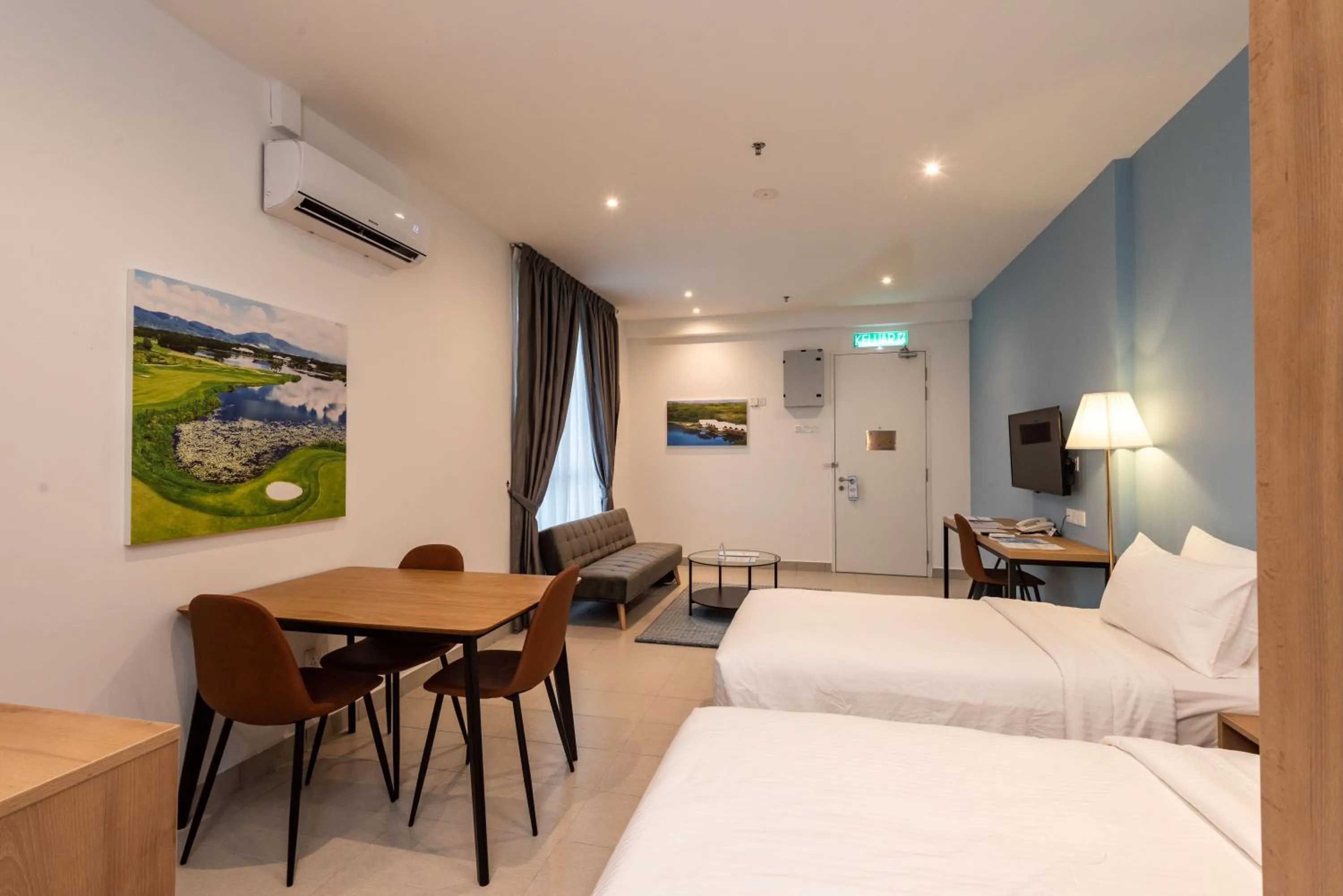 Bed in The Signature Serviced Suites & Office Puchong