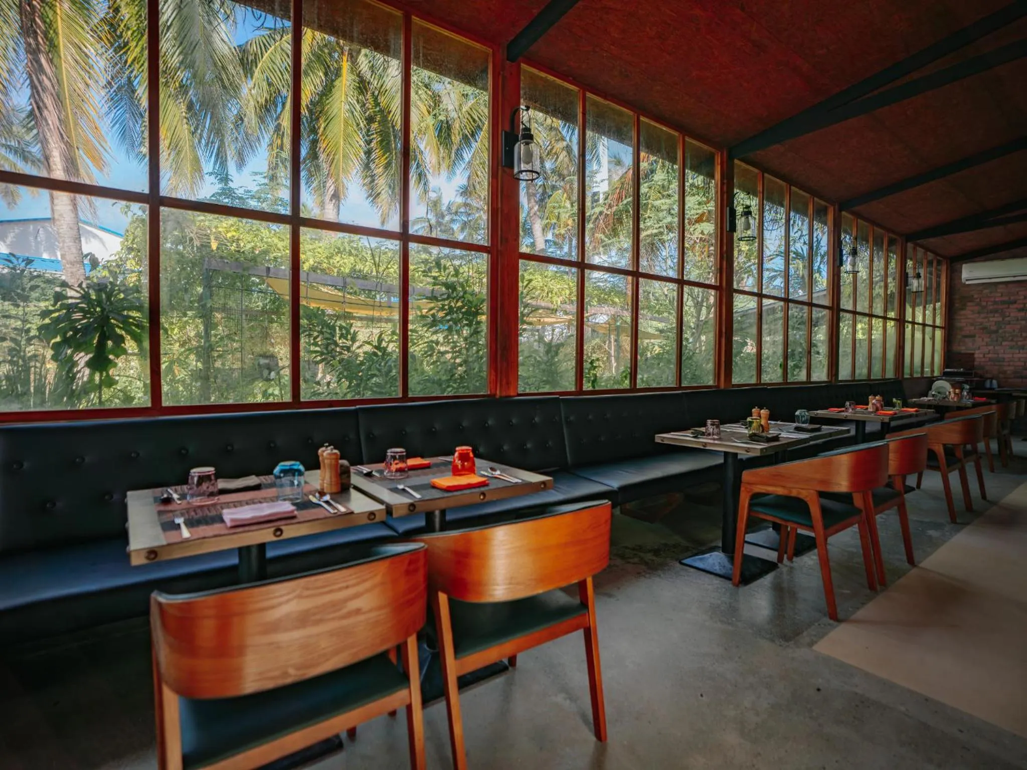 Restaurant/places to eat in Oaga Art Resort Maldives - All Inclusive