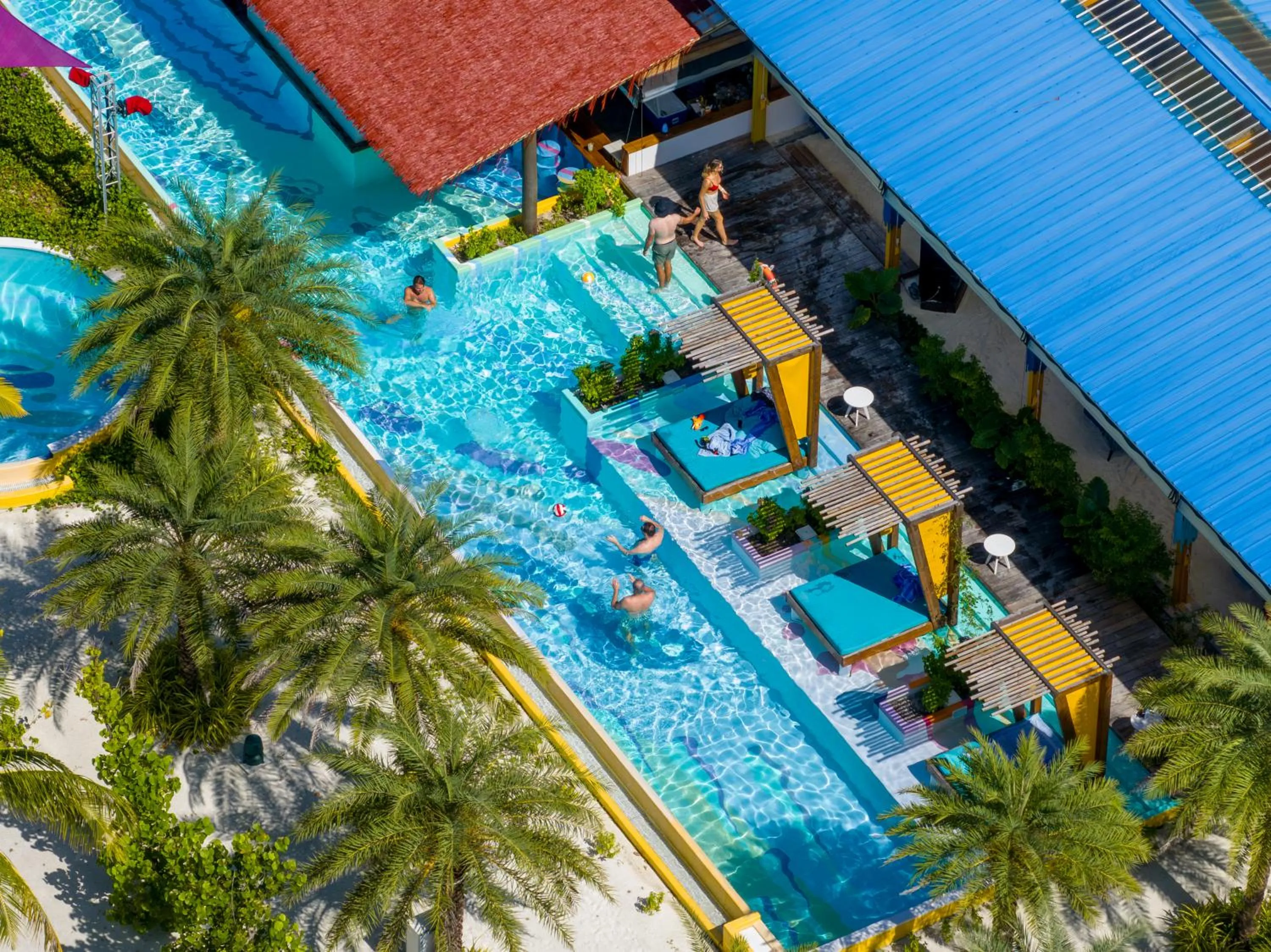 Swimming pool in Oaga Art Resort Maldives - All Inclusive