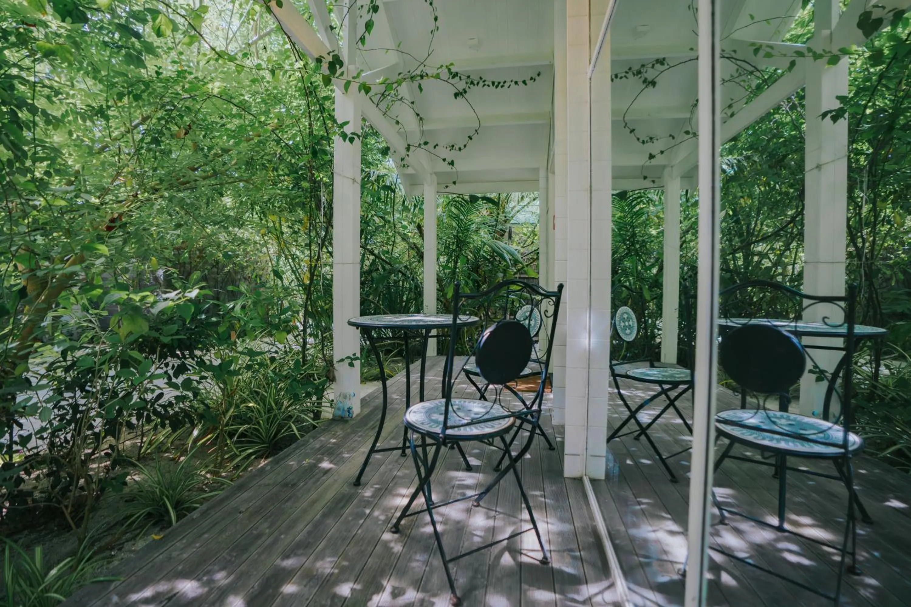 Patio in Oaga Art Resort Maldives - All Inclusive