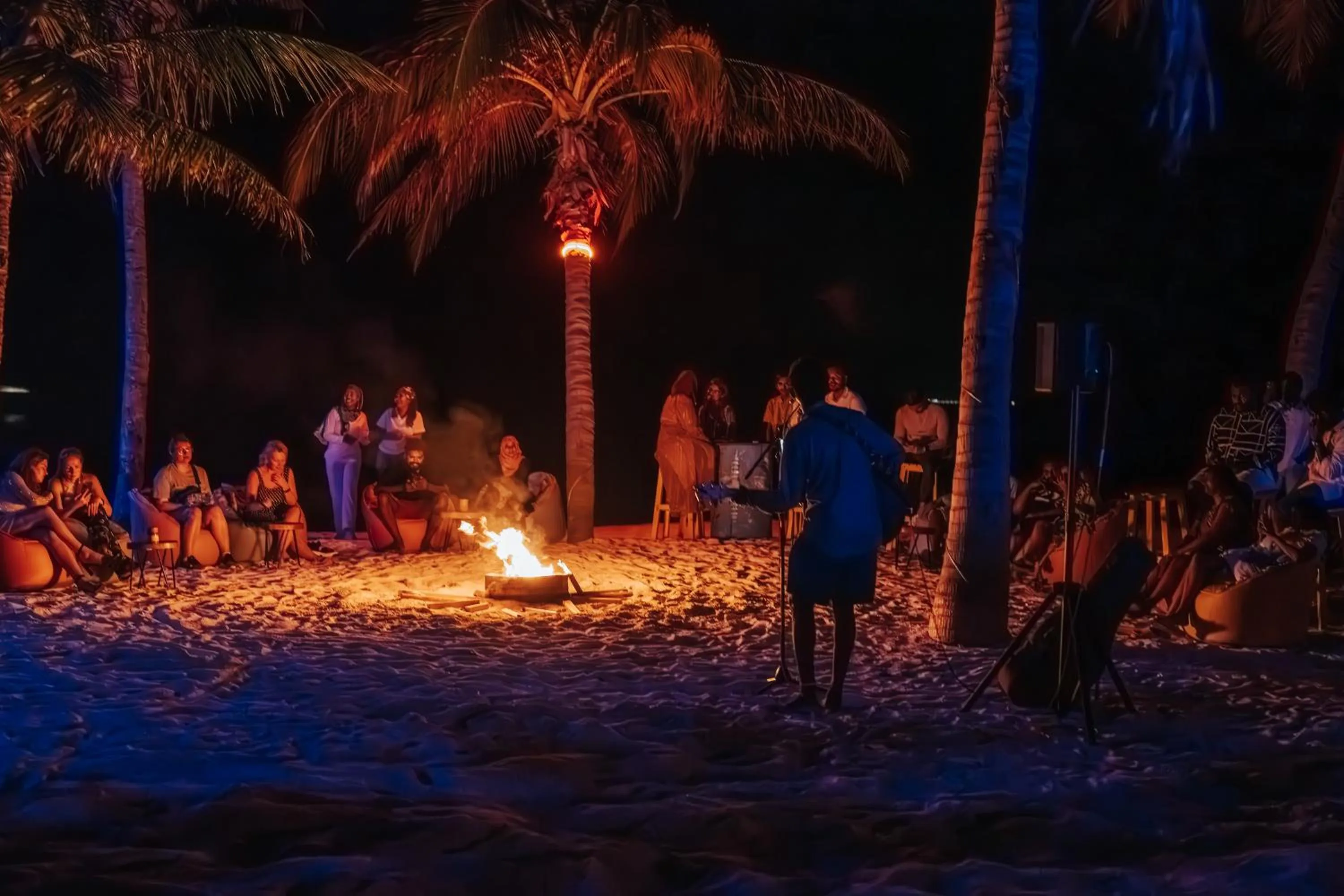 Evening entertainment in Oaga Art Resort Maldives - All Inclusive