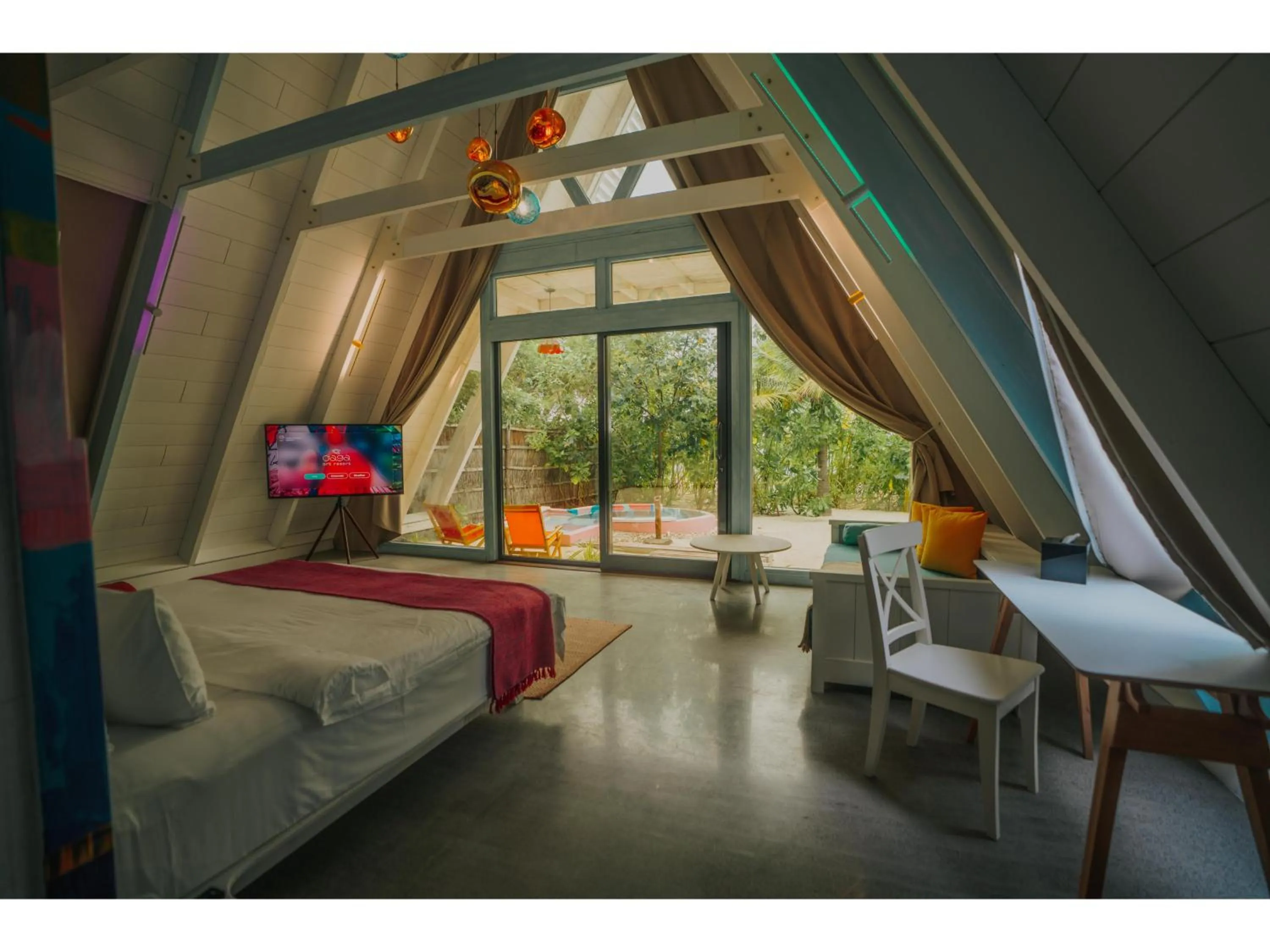 Bedroom, Bed in Oaga Art Resort Maldives - All Inclusive