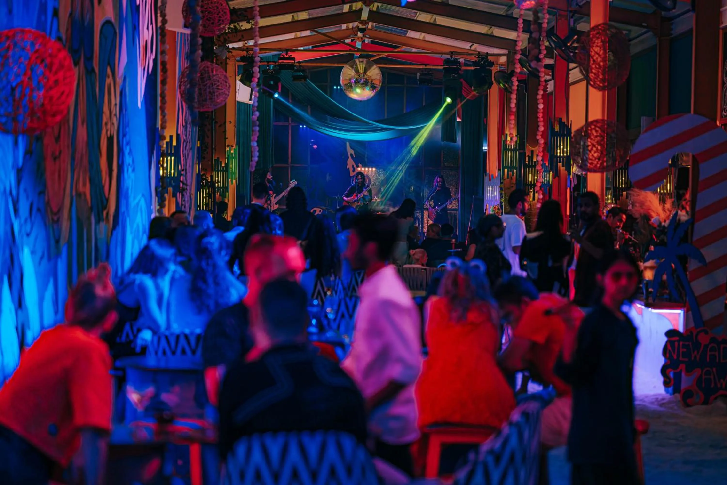 Evening entertainment in Oaga Art Resort Maldives - All Inclusive