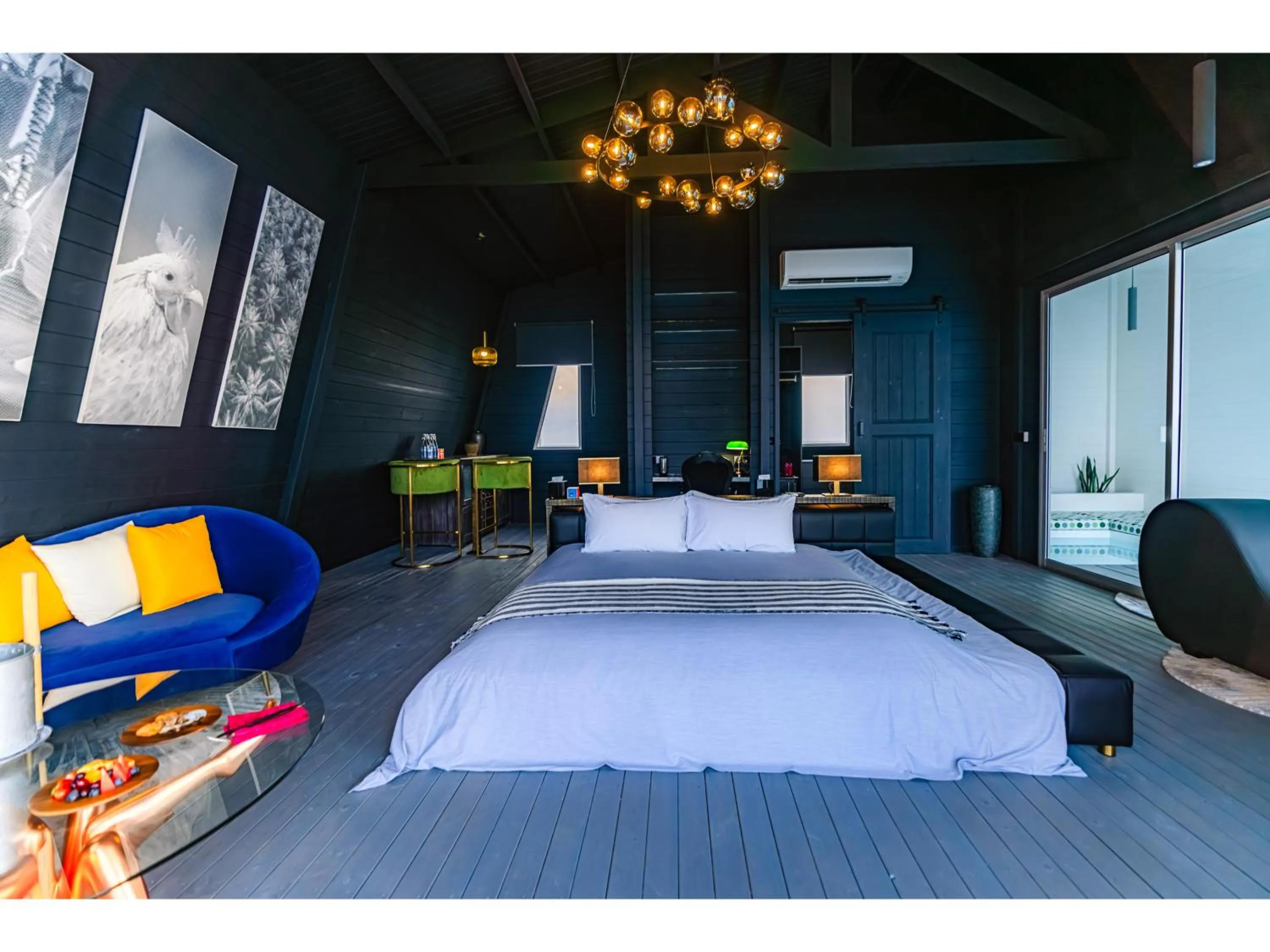 Bed in Oaga Art Resort Maldives - All Inclusive