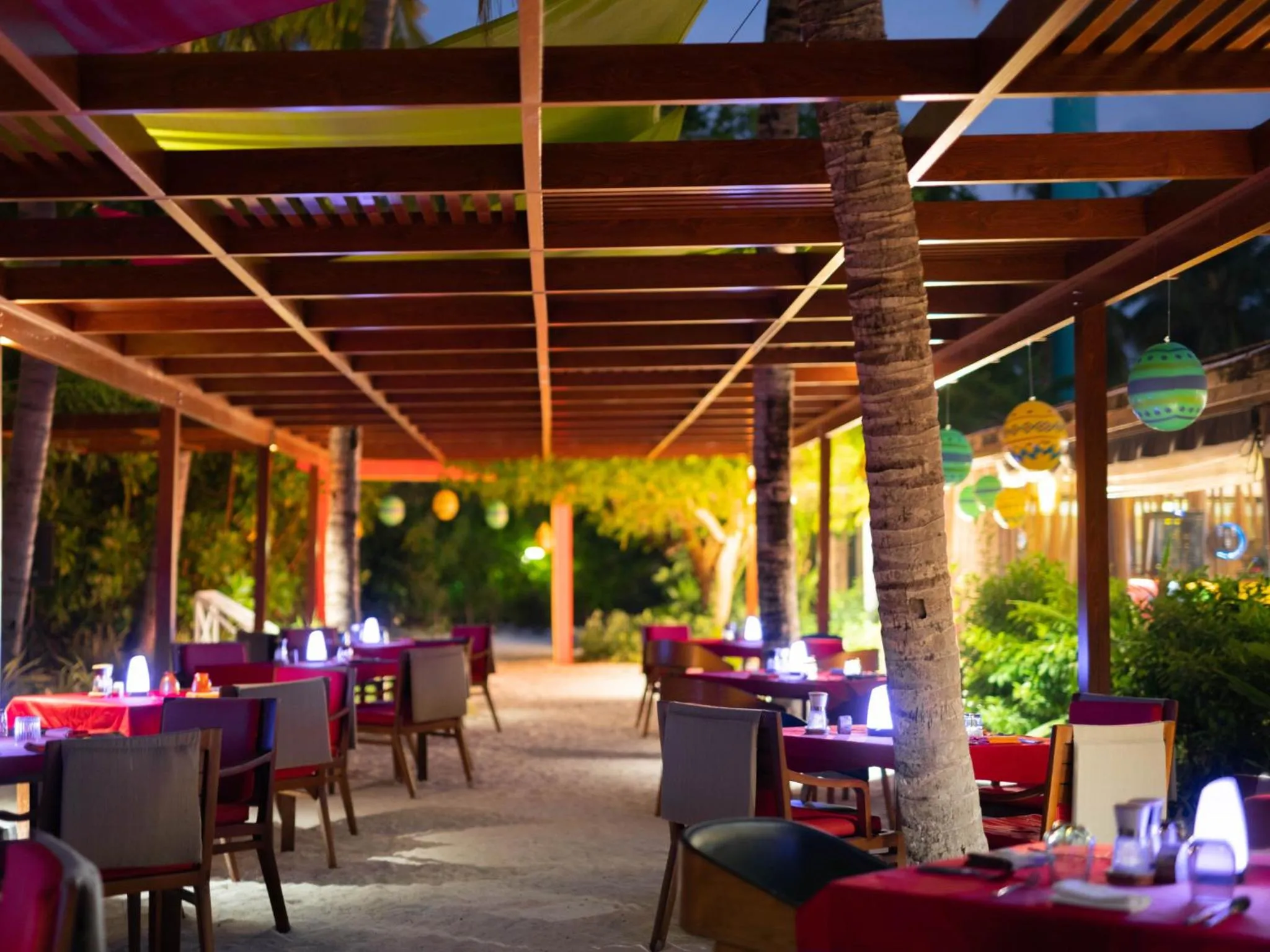 Restaurant/places to eat in Oaga Art Resort Maldives - All Inclusive