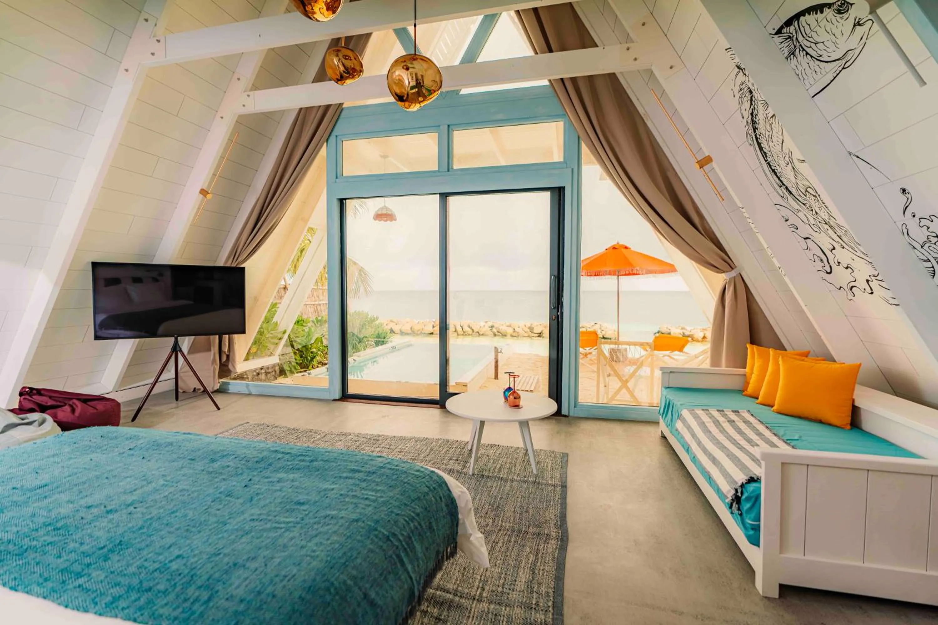 TV and multimedia, Bed in Oaga Art Resort Maldives - All Inclusive