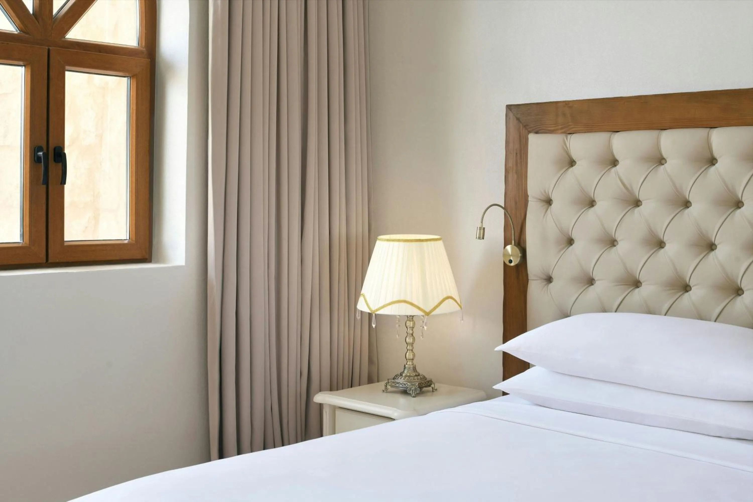 Photo of the whole room, Bed in Al Samriya Hotel, Doha, Autograph Collection