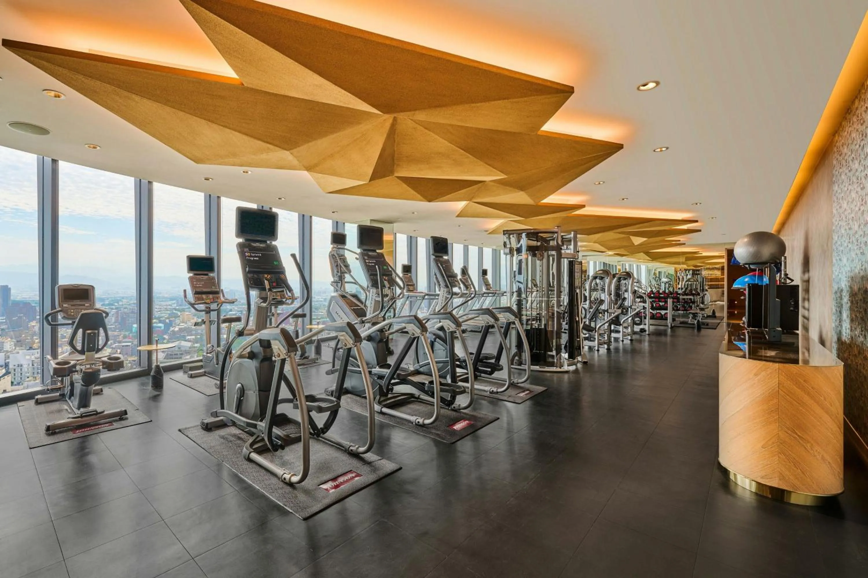 Fitness centre/facilities in Le Meridien Taichung
