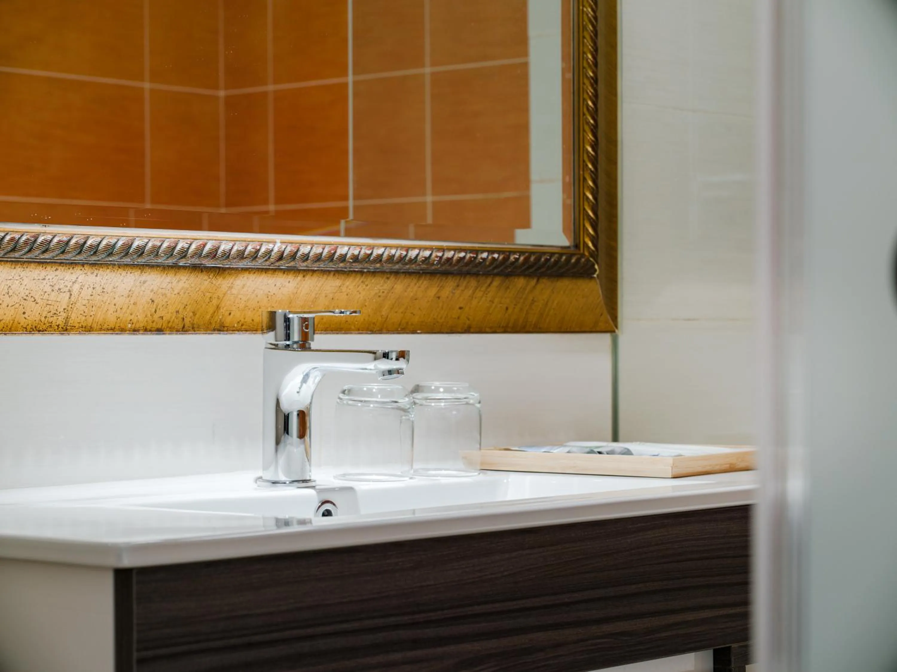 Bathroom in Archess Hotel