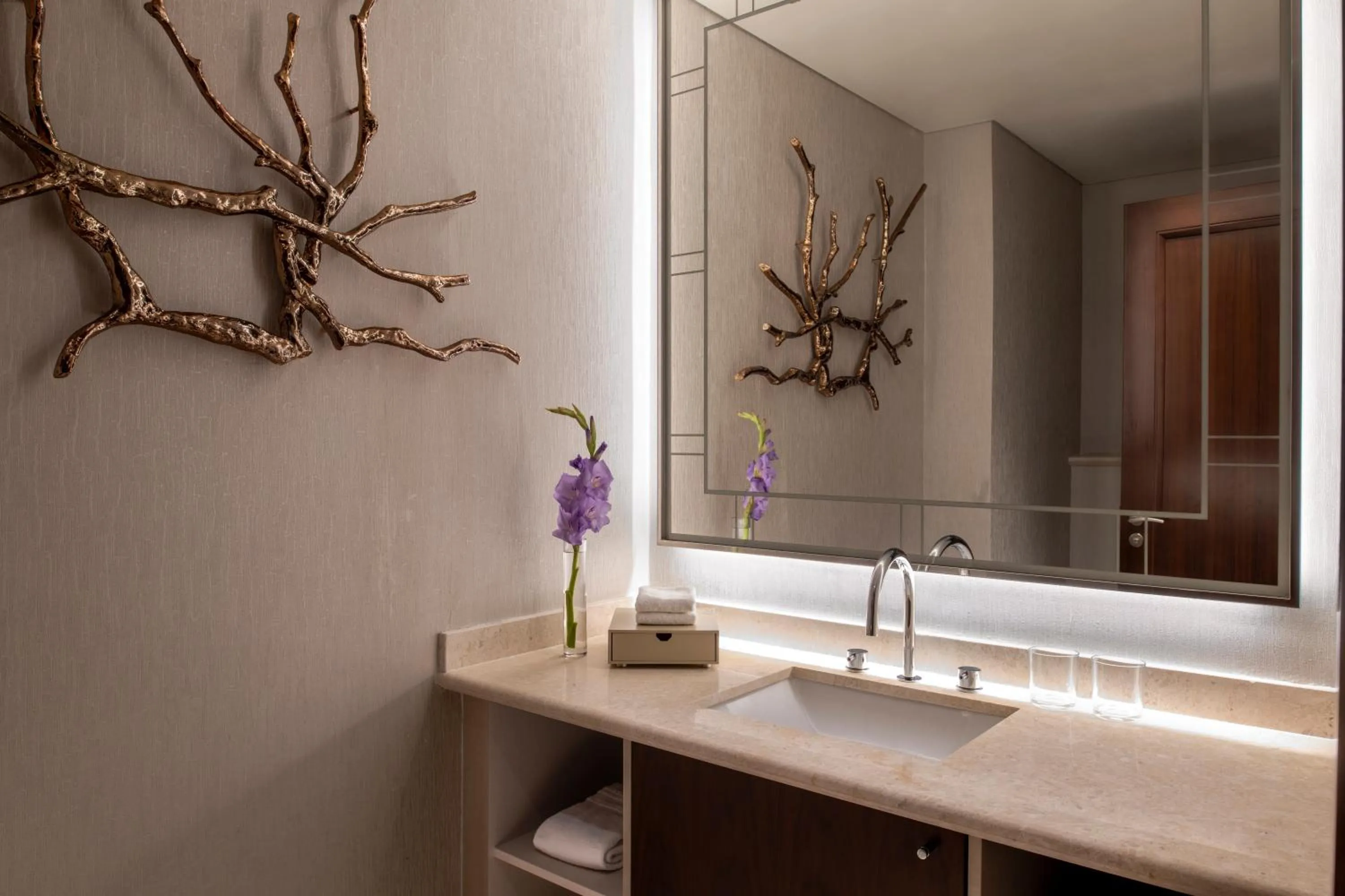Bathroom in The St. Regis Marsa Arabia Island, The Pearl Qatar
